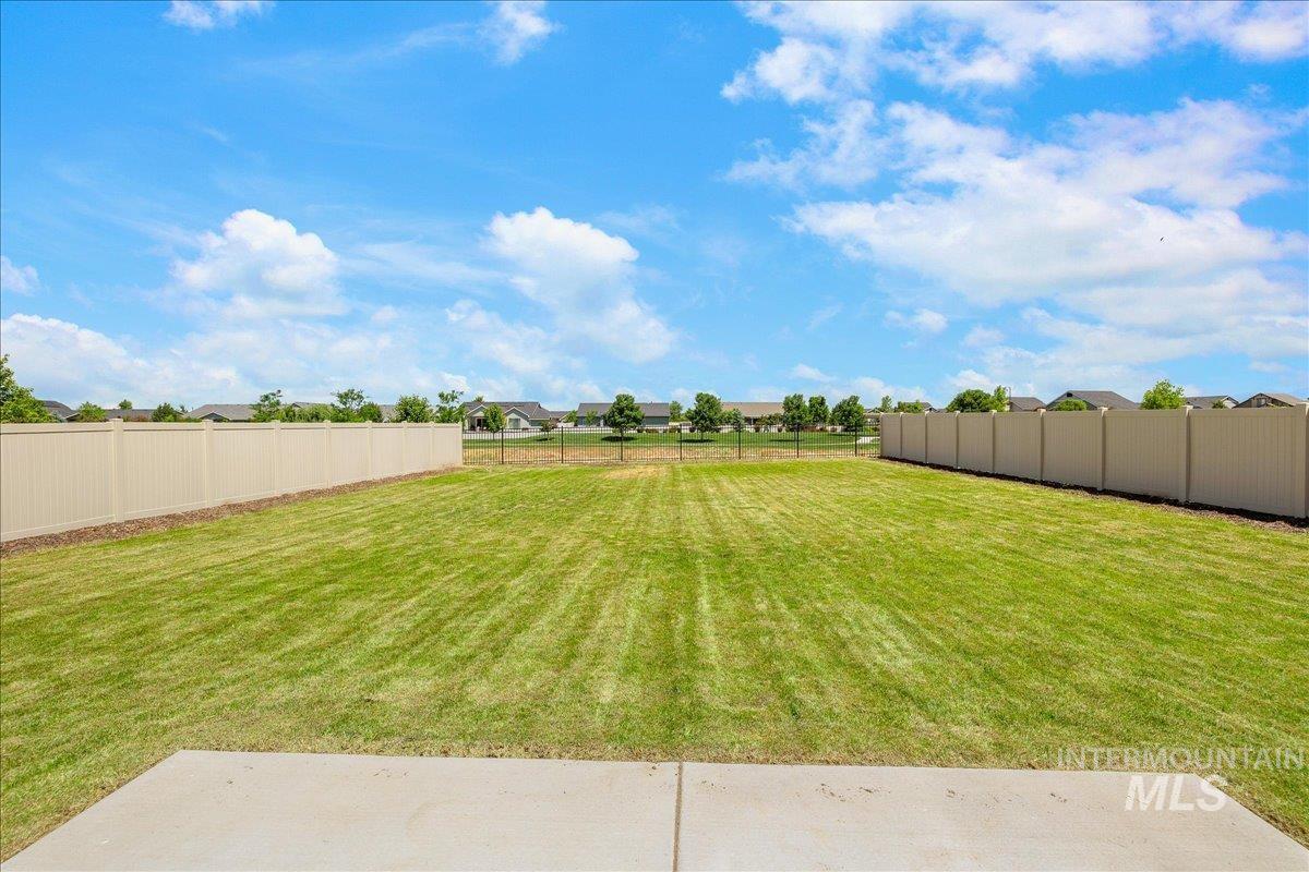 5788 W Aegean Dr, Meridian, Idaho 83646, 4 Bedrooms, 2.5 Bathrooms, Residential For Sale, Price $574,900,MLS 98989262