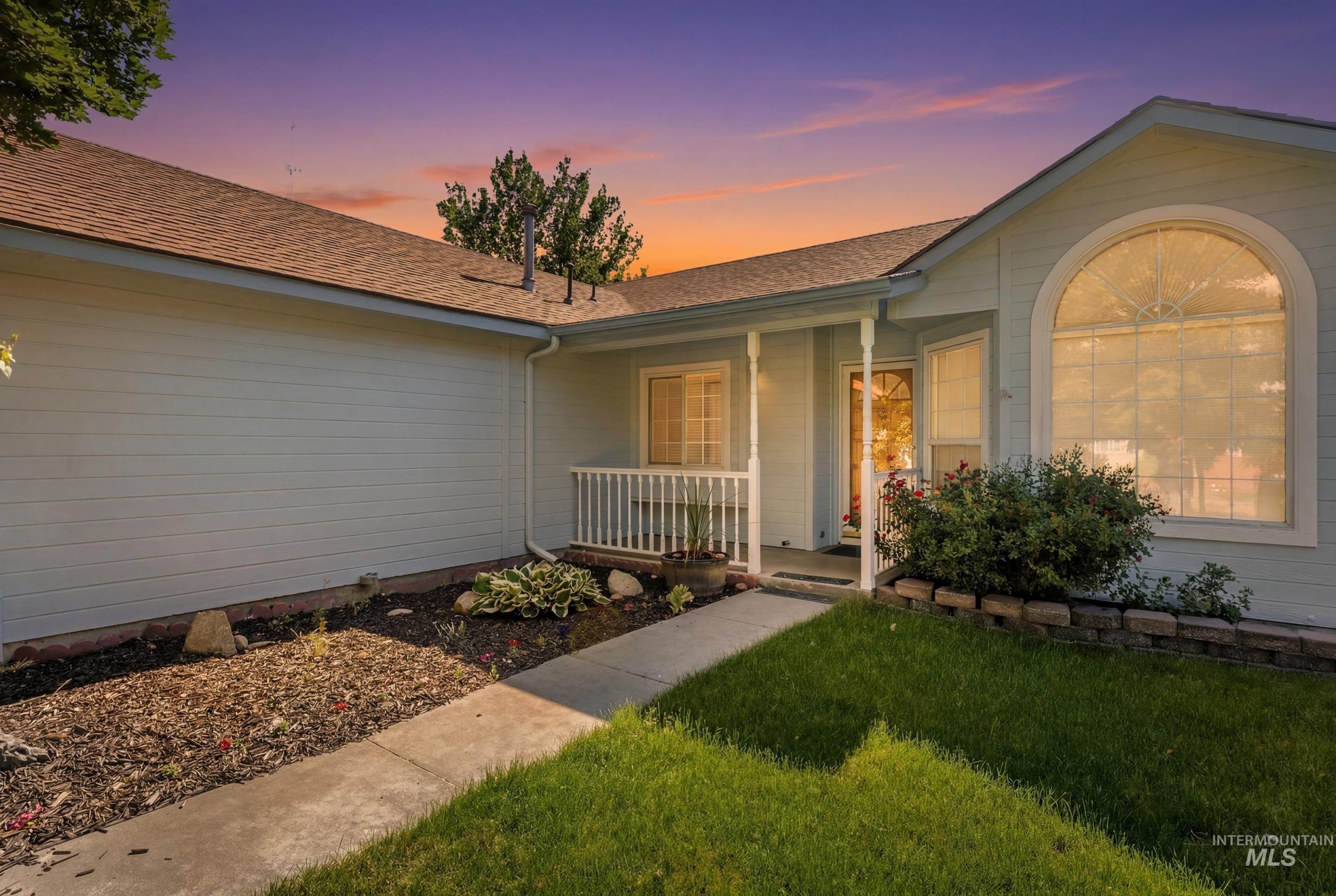 4775 N Edelweiss Ave, Boise, Idaho 83713-0522, 4 Bedrooms, 2 Bathrooms, Residential For Sale, Price $489,500,MLS 98989264