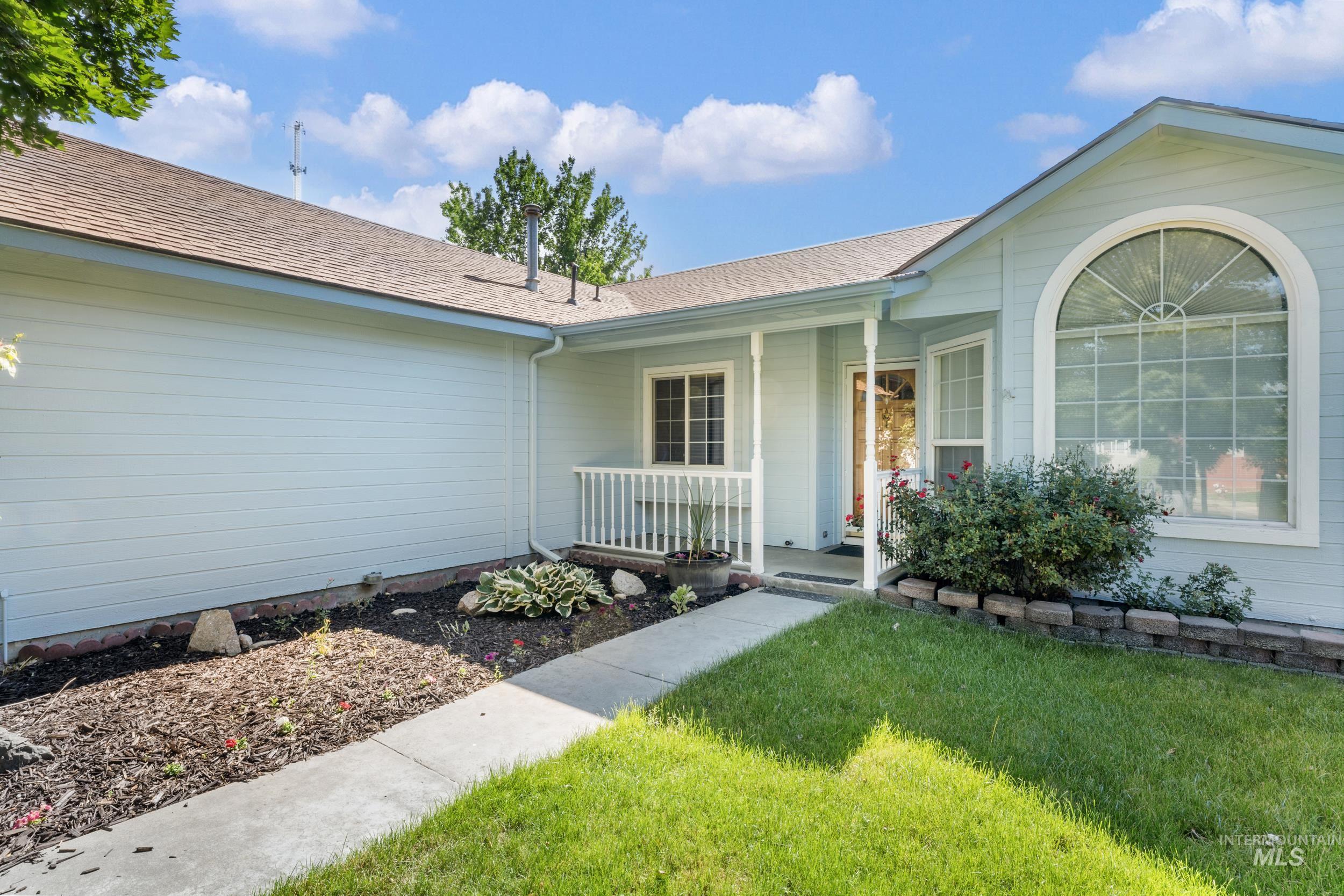 4775 N Edelweiss Ave, Boise, Idaho 83713-0522, 4 Bedrooms, 2 Bathrooms, Residential For Sale, Price $489,500,MLS 98989264