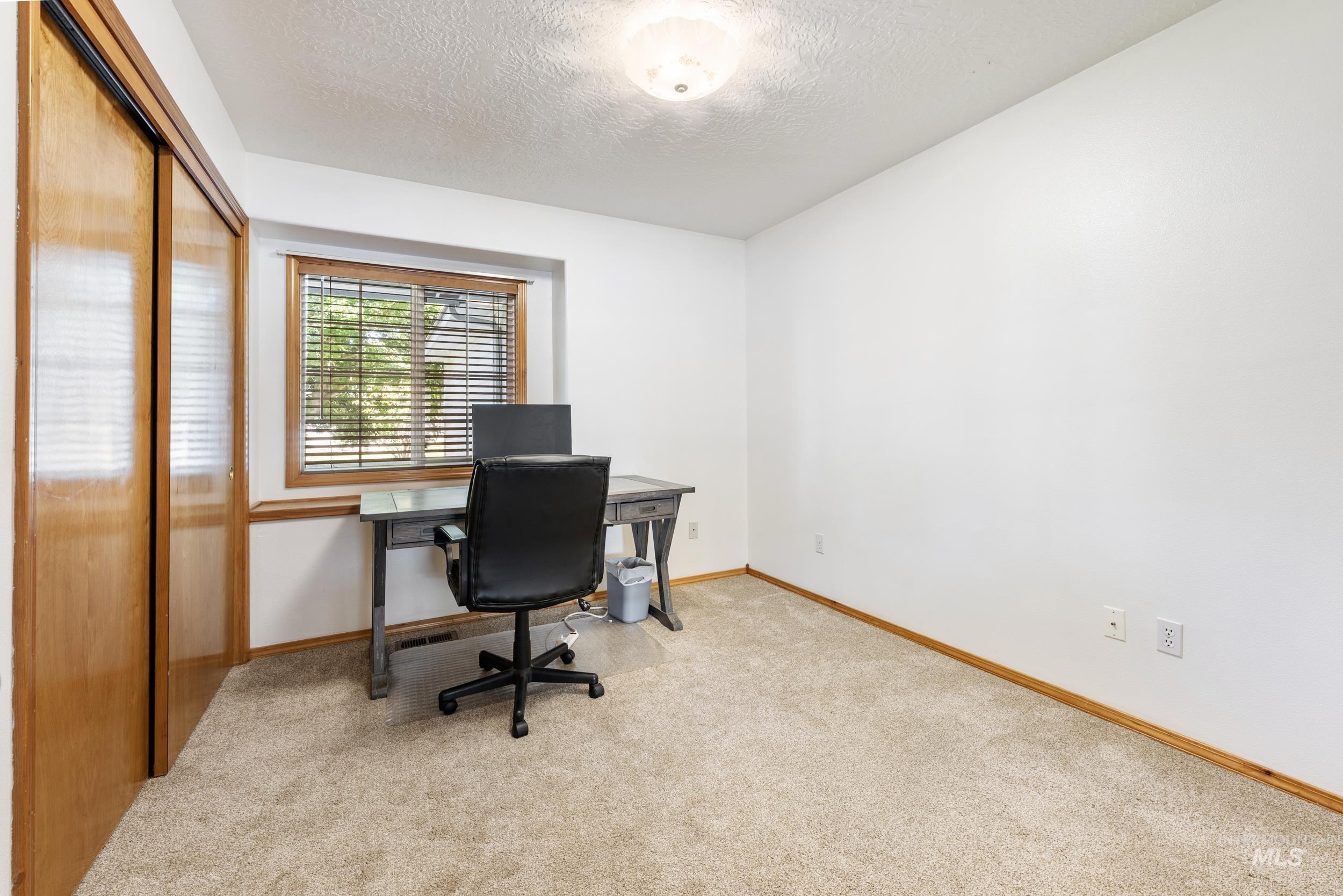 4775 N Edelweiss Ave, Boise, Idaho 83713-0522, 4 Bedrooms, 2 Bathrooms, Residential For Sale, Price $489,500,MLS 98989264