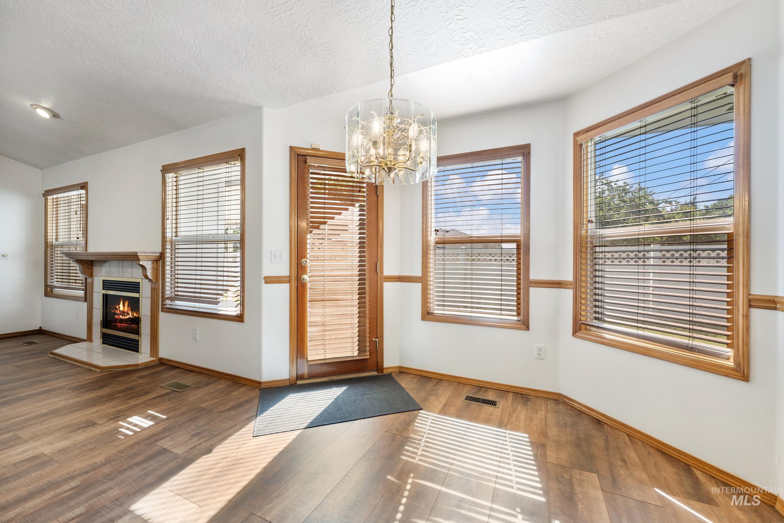 4775 N Edelweiss Ave, Boise, Idaho 83713-0522, 4 Bedrooms, 2 Bathrooms, Residential For Sale, Price $469,700,MLS 98989264