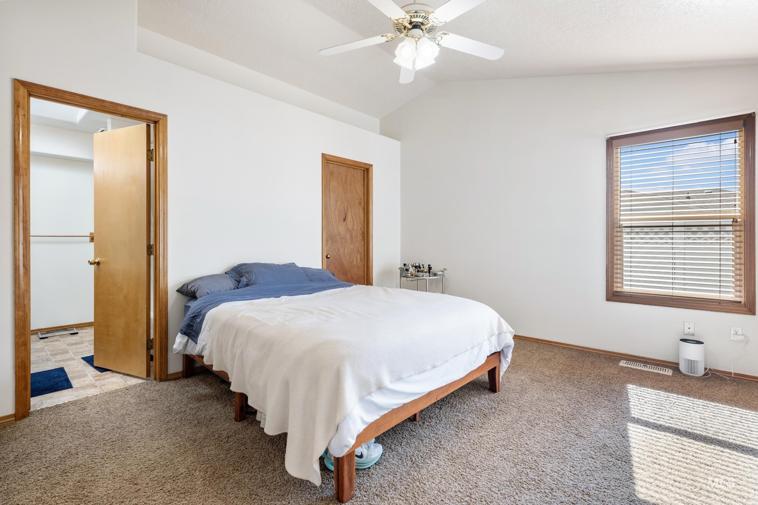 4775 N Edelweiss Ave, Boise, Idaho 83713-0522, 4 Bedrooms, 2 Bathrooms, Residential For Sale, Price $469,700,MLS 98989264