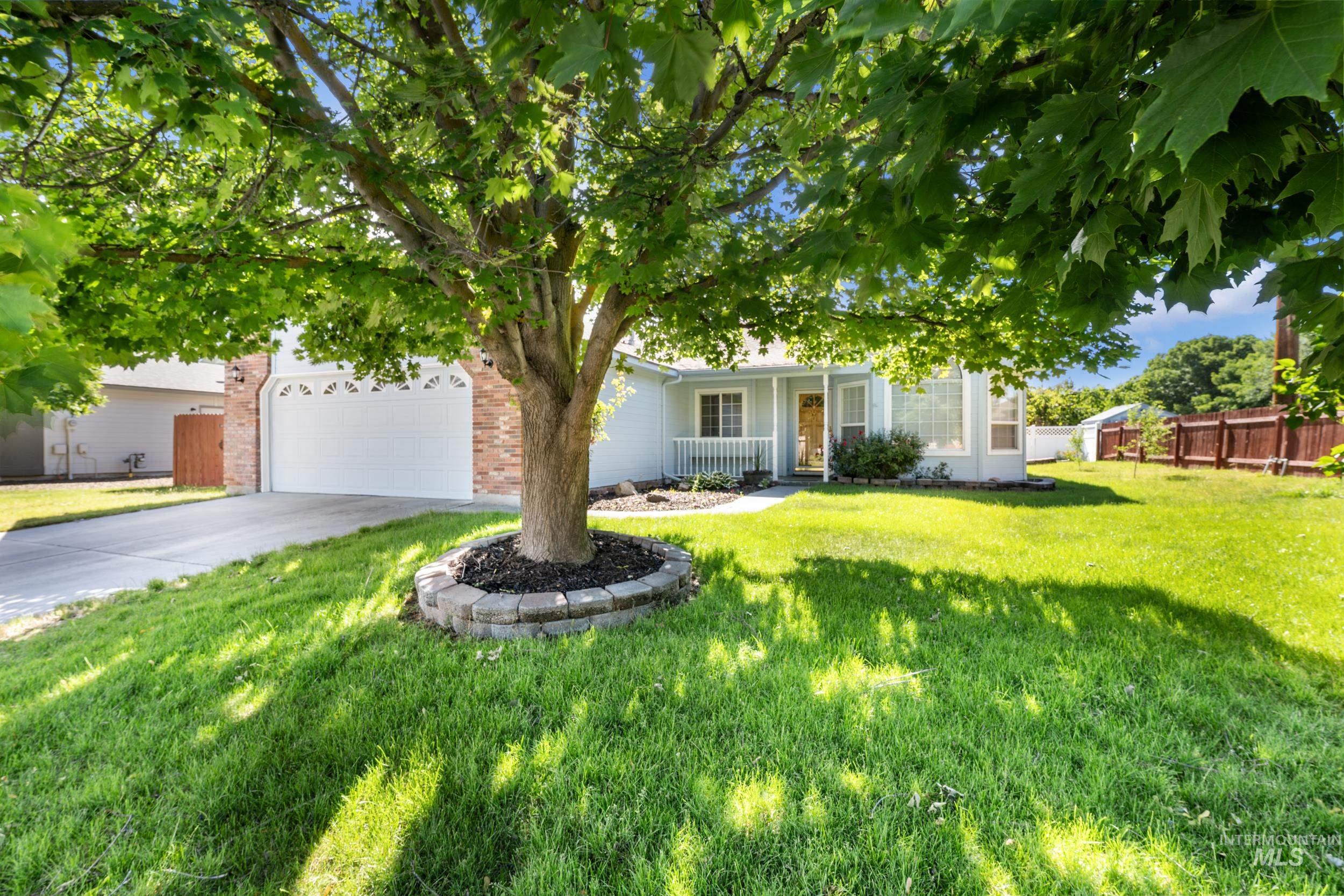 4775 N Edelweiss Ave, Boise, Idaho 83713-0522, 4 Bedrooms, 2 Bathrooms, Residential For Sale, Price $489,500,MLS 98989264