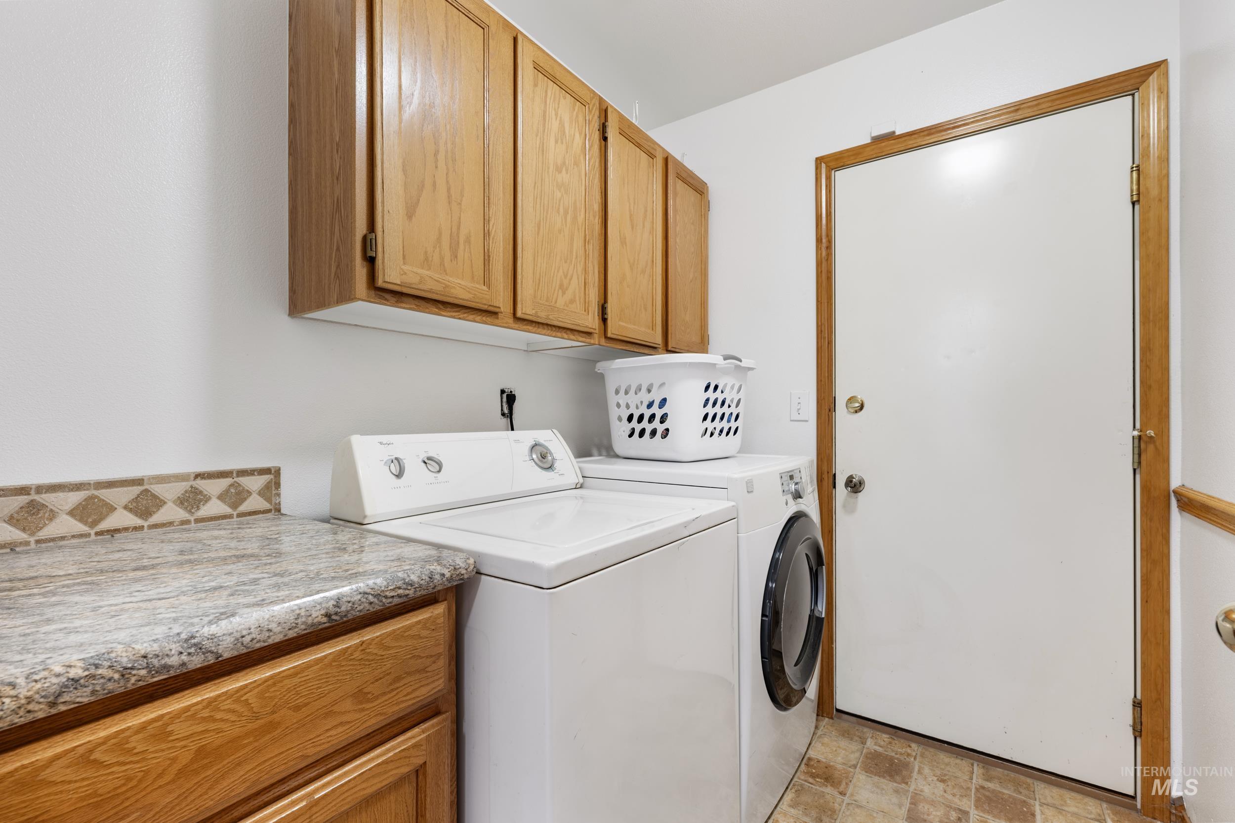 4775 N Edelweiss Ave, Boise, Idaho 83713-0522, 4 Bedrooms, 2 Bathrooms, Residential For Sale, Price $489,500,MLS 98989264