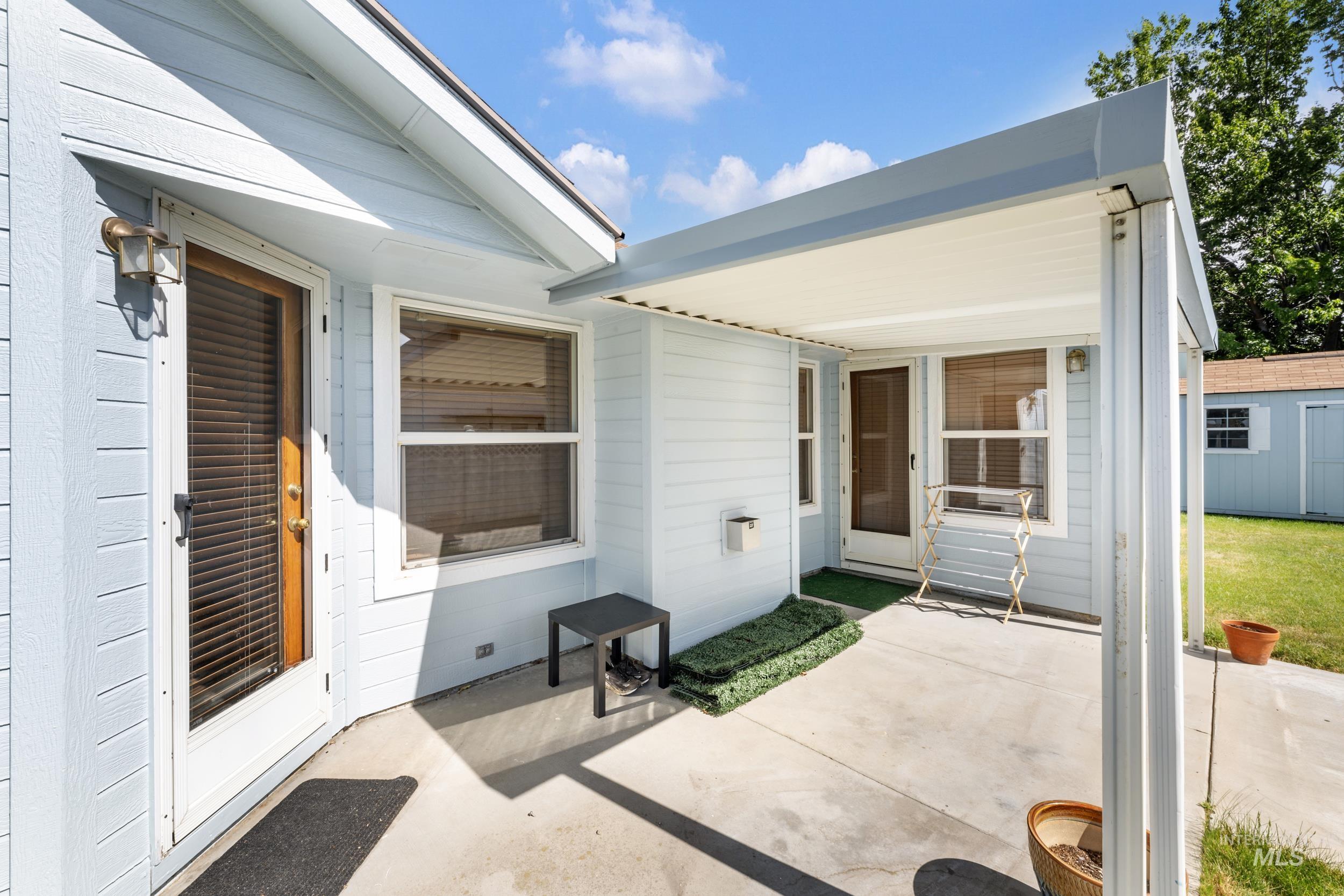 4775 N Edelweiss Ave, Boise, Idaho 83713-0522, 4 Bedrooms, 2 Bathrooms, Residential For Sale, Price $489,500,MLS 98989264
