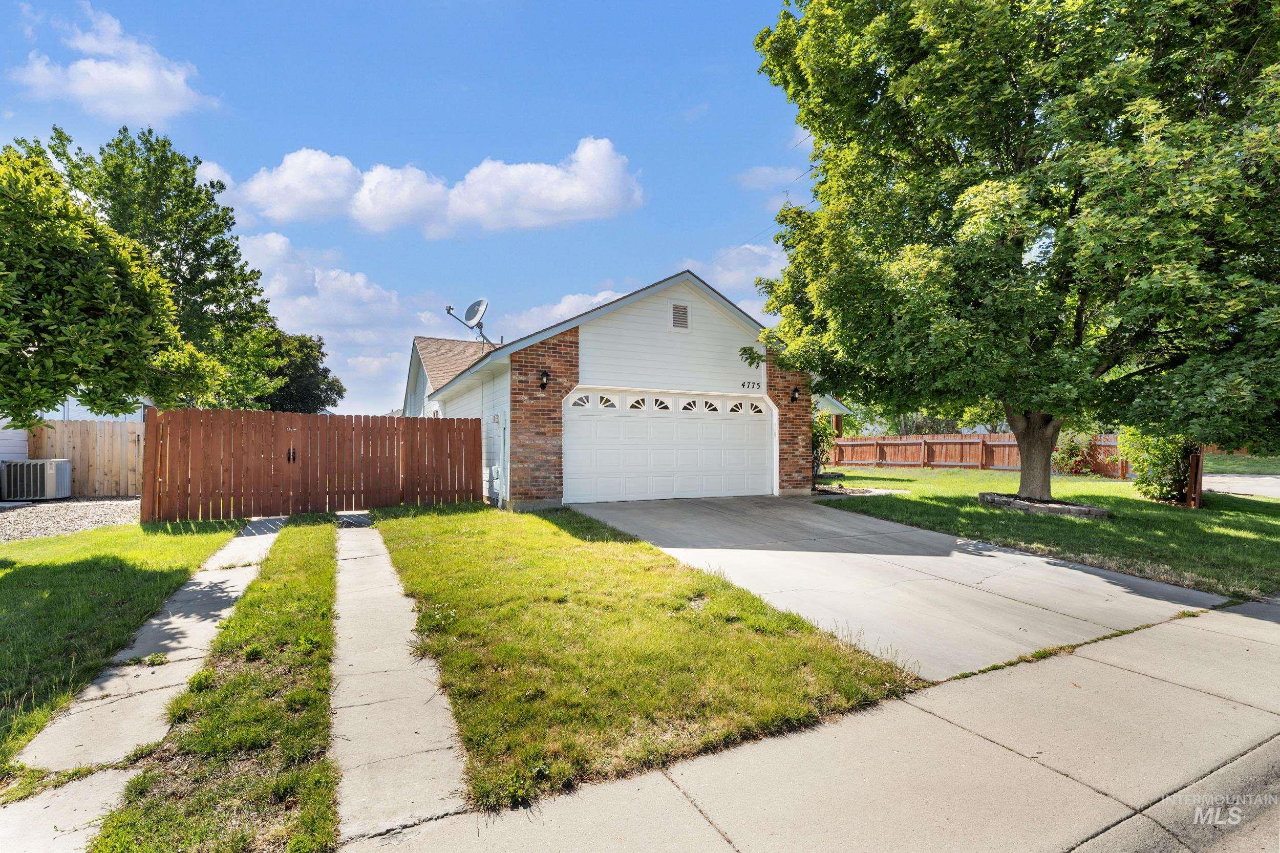 4775 N Edelweiss Ave, Boise, Idaho 83713-0522, 4 Bedrooms, 2 Bathrooms, Residential For Sale, Price $489,500,MLS 98989264
