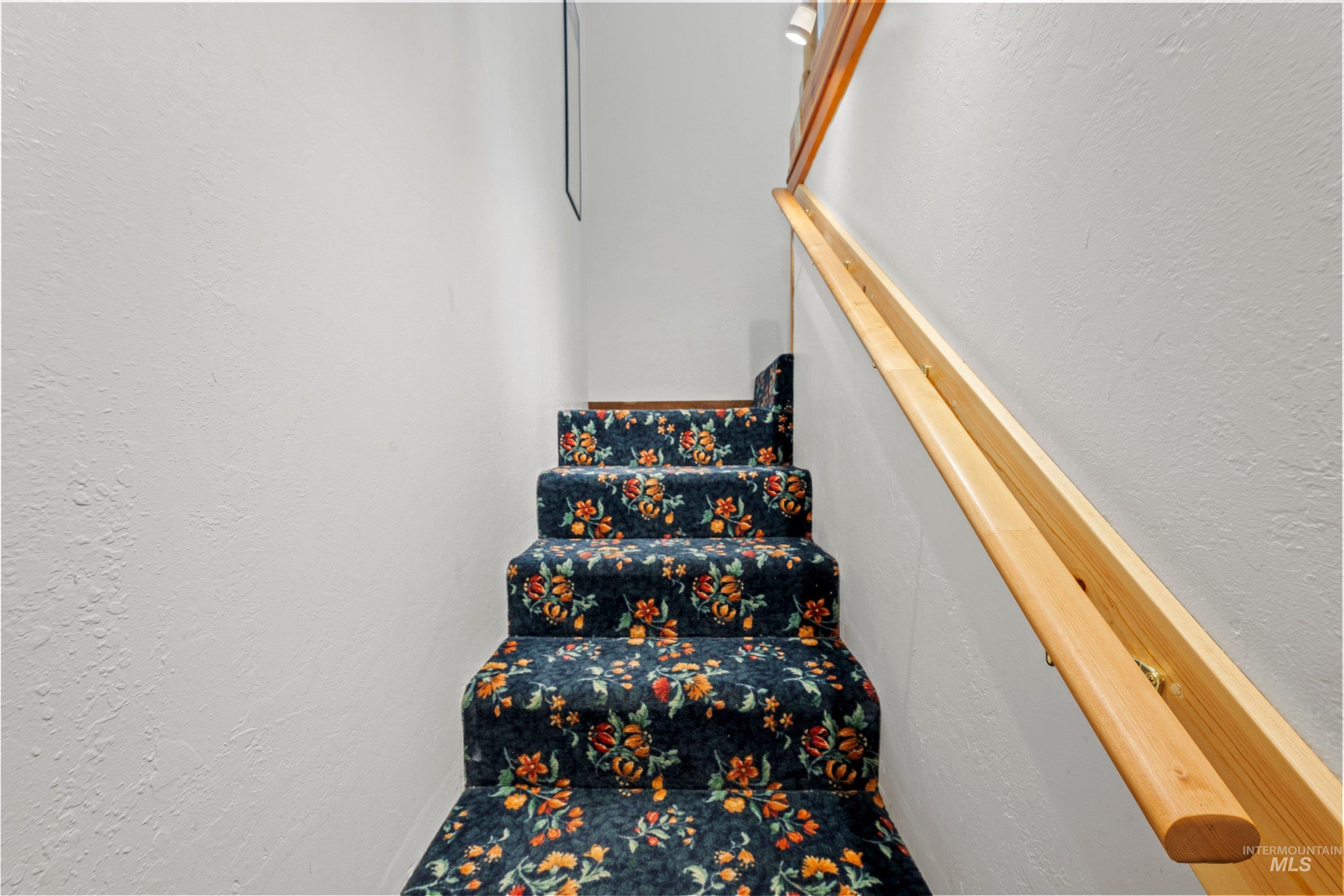 105 N Vinson St, Boise, Idaho 83706, 4 Bedrooms, 1 Bathroom, Residential For Sale, Price $475,000,MLS 98989266
