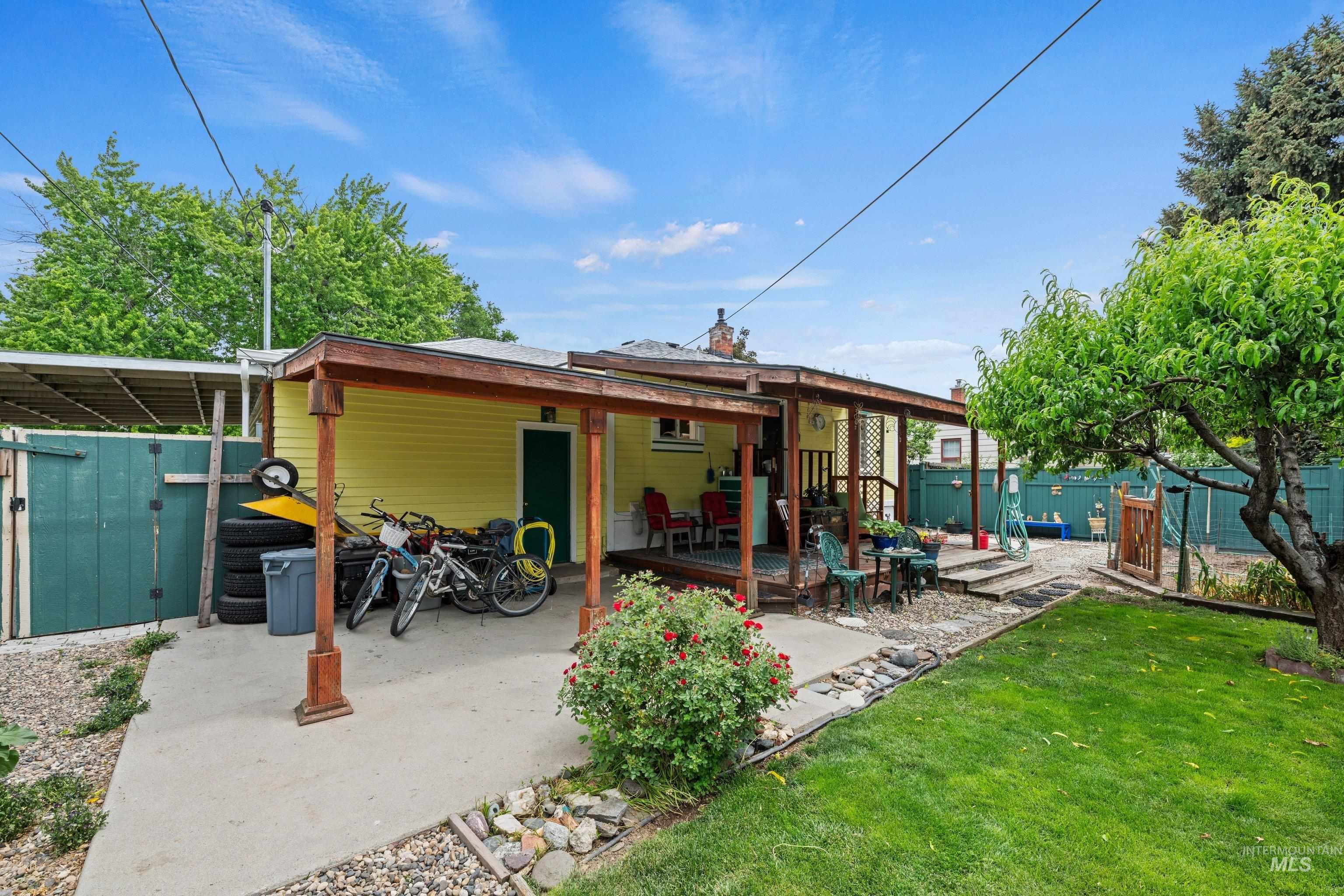 105 N Vinson St, Boise, Idaho 83706, 4 Bedrooms, 1 Bathroom, Residential For Sale, Price $475,000,MLS 98989266