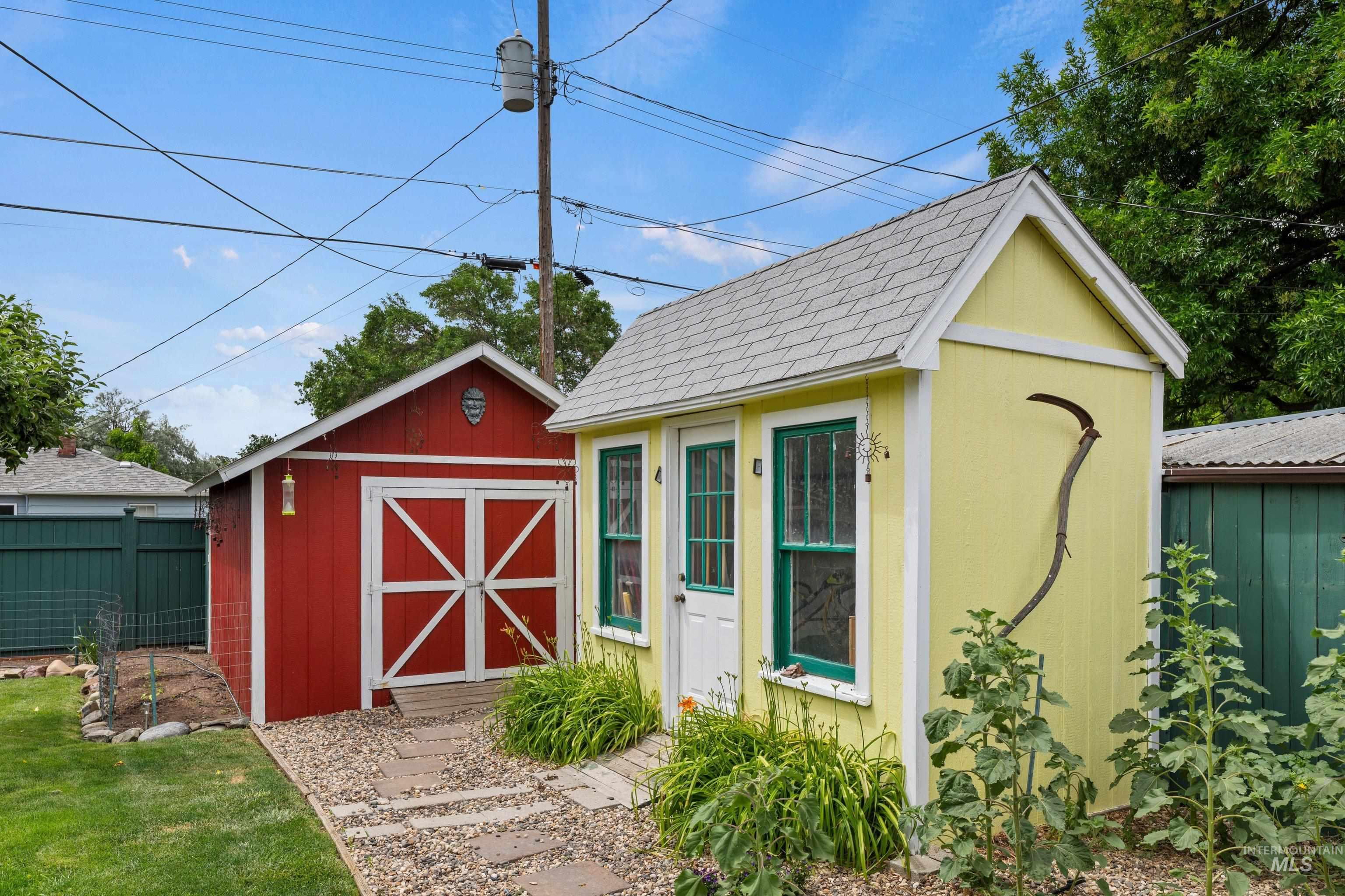 105 N Vinson St, Boise, Idaho 83706, 4 Bedrooms, 1 Bathroom, Residential For Sale, Price $475,000,MLS 98989266