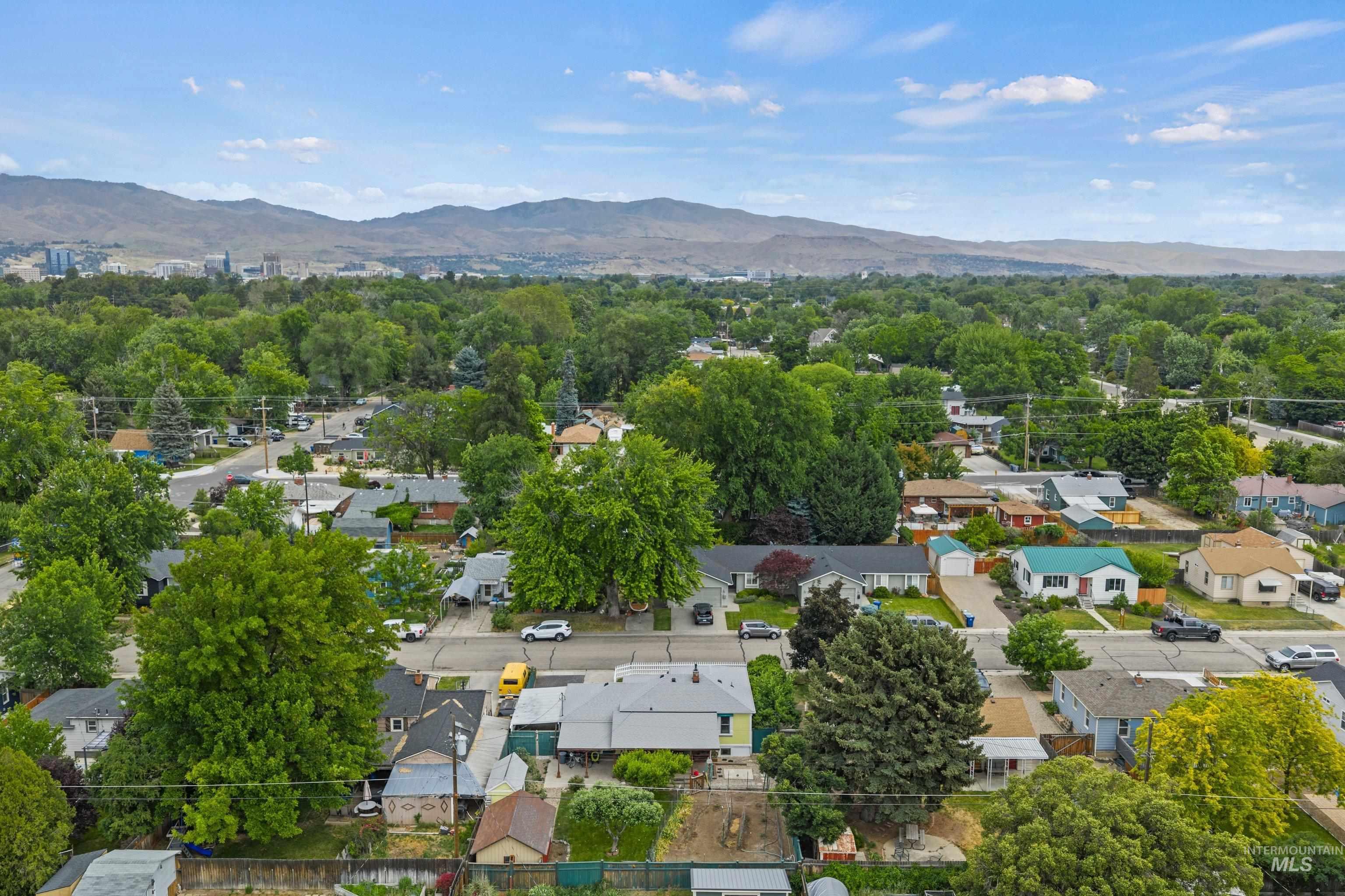 105 N Vinson St, Boise, Idaho 83706, 4 Bedrooms, 1 Bathroom, Residential For Sale, Price $475,000,MLS 98989266