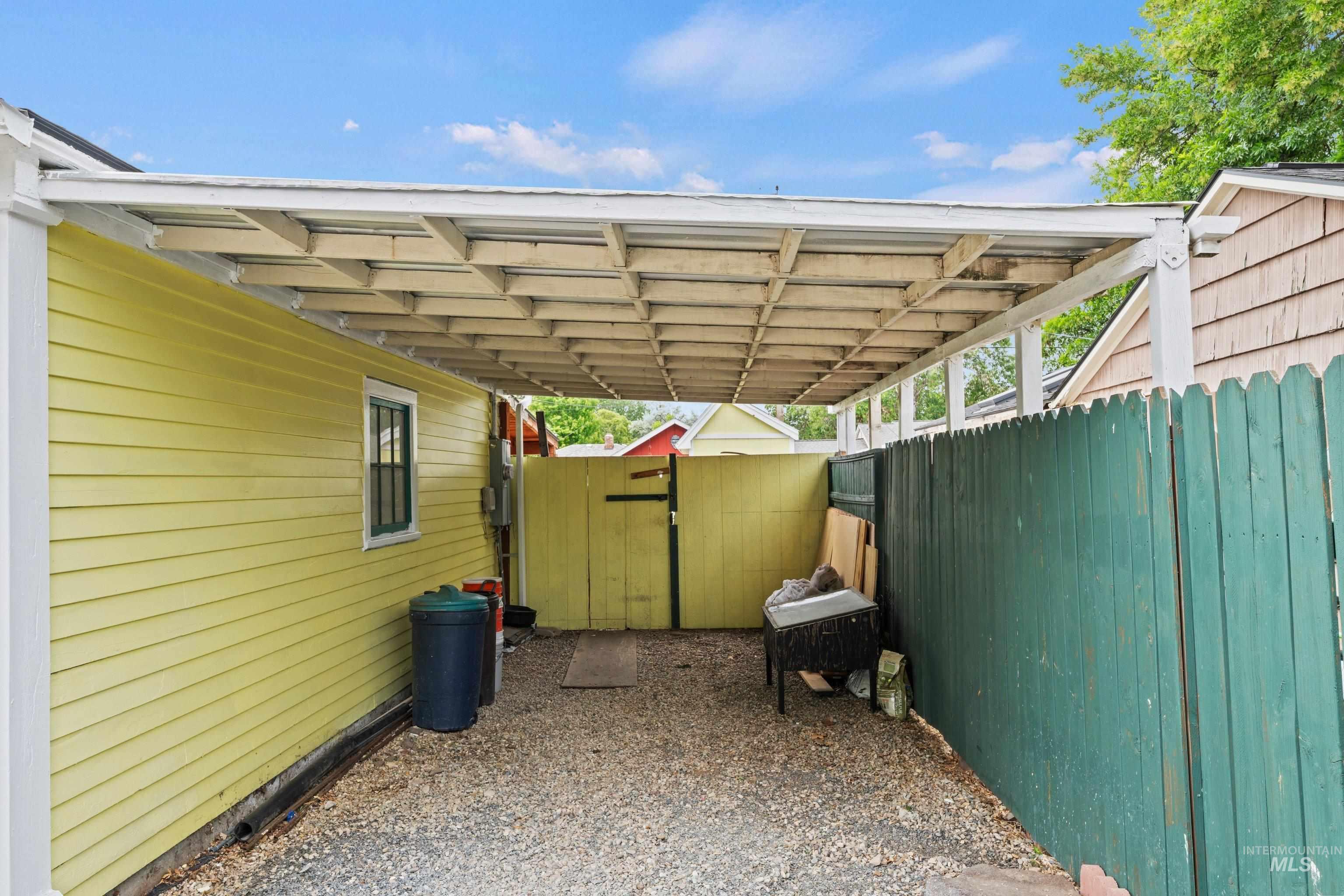 105 N Vinson St, Boise, Idaho 83706, 4 Bedrooms, 1 Bathroom, Residential For Sale, Price $475,000,MLS 98989266