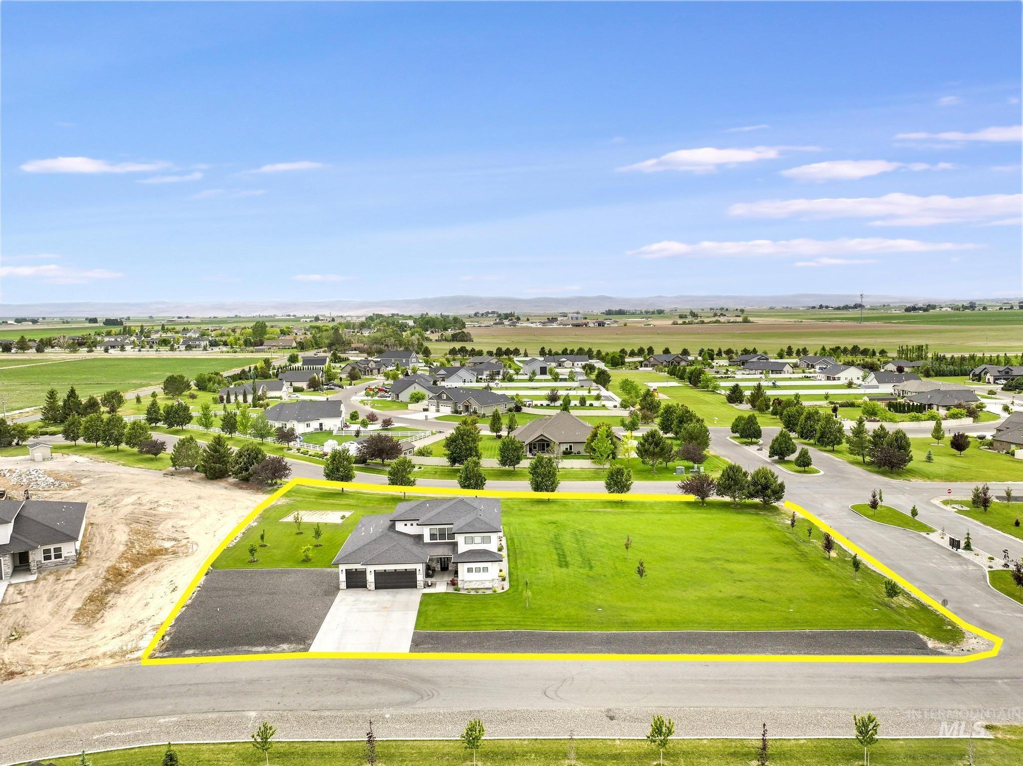 3826 Susan Cir, Kimberly, Idaho 83334, 5 Bedrooms, 3.5 Bathrooms, Residential For Sale, Price $958,000,MLS 98989268
