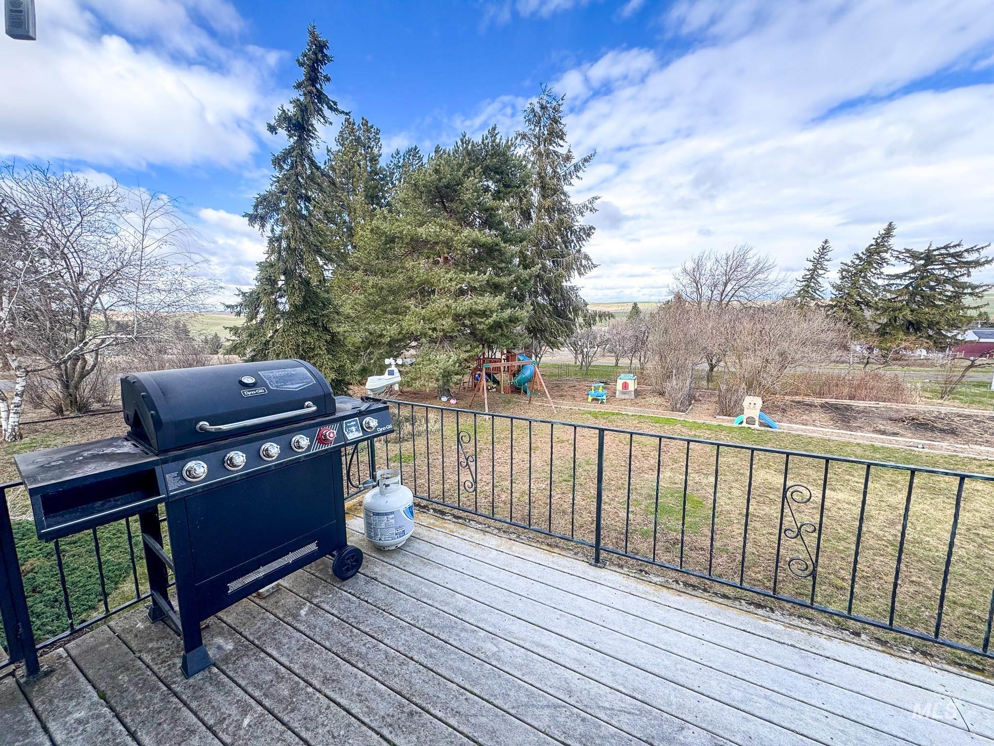 703 College St, Colton, Washington 99113, 4 Bedrooms, 2 Bathrooms, Residential For Sale, Price $539,900,MLS 98989273
