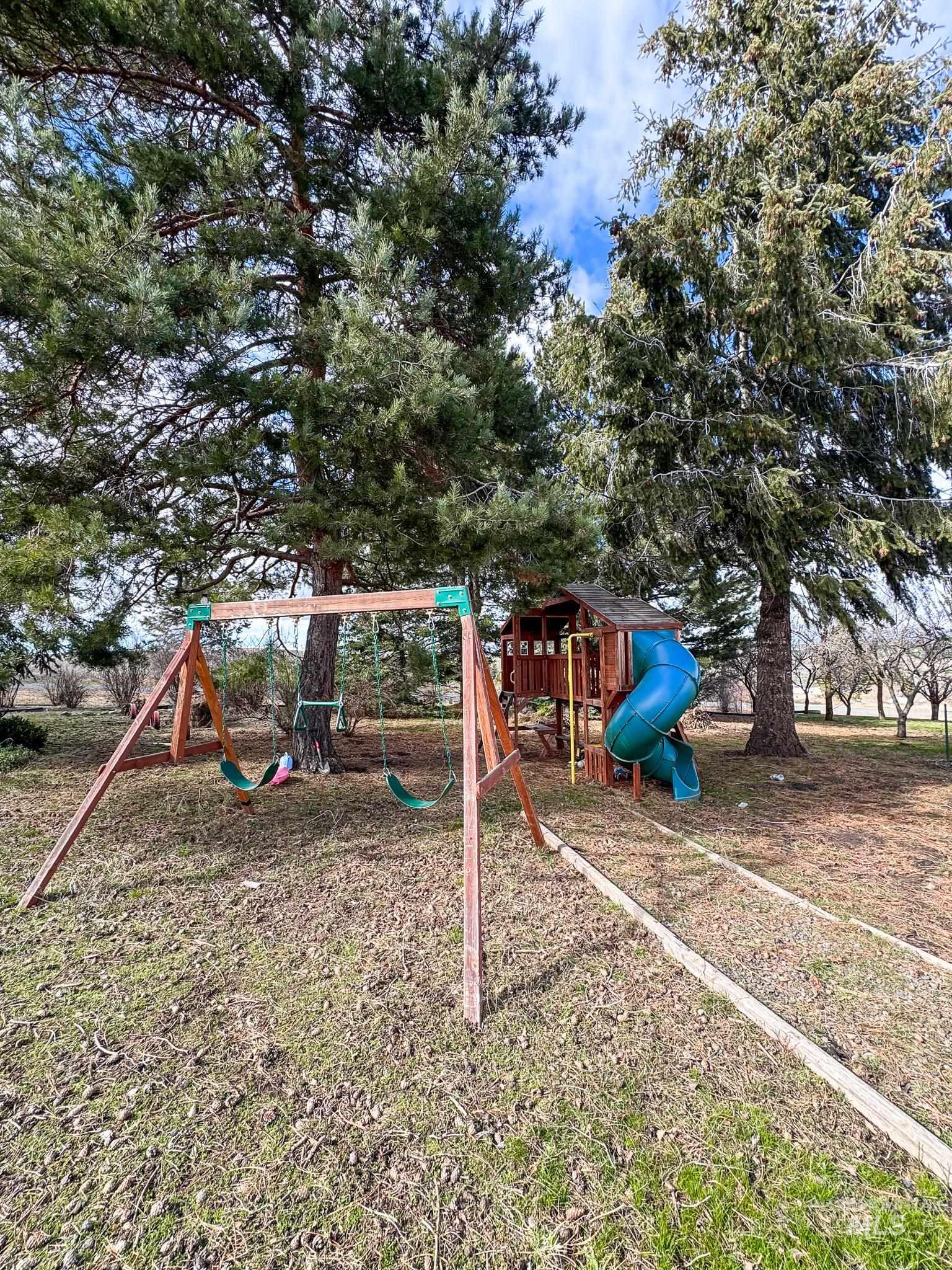 703 College St, Colton, Washington 99113, 4 Bedrooms, 2 Bathrooms, Residential For Sale, Price $539,900,MLS 98989273