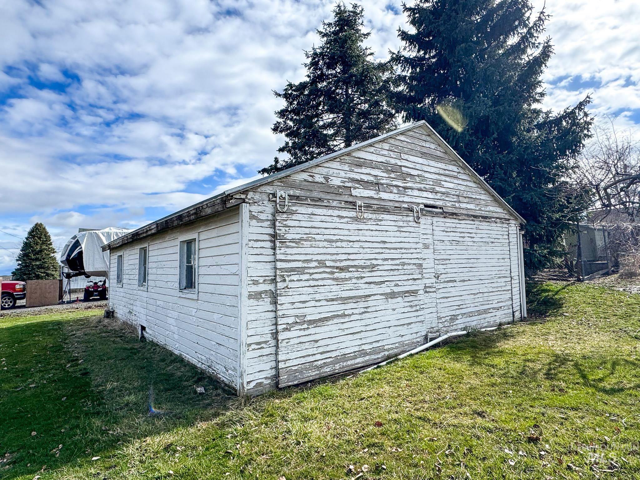 703 College St, Colton, Washington 99113, 4 Bedrooms, 2 Bathrooms, Residential For Sale, Price $539,900,MLS 98989273