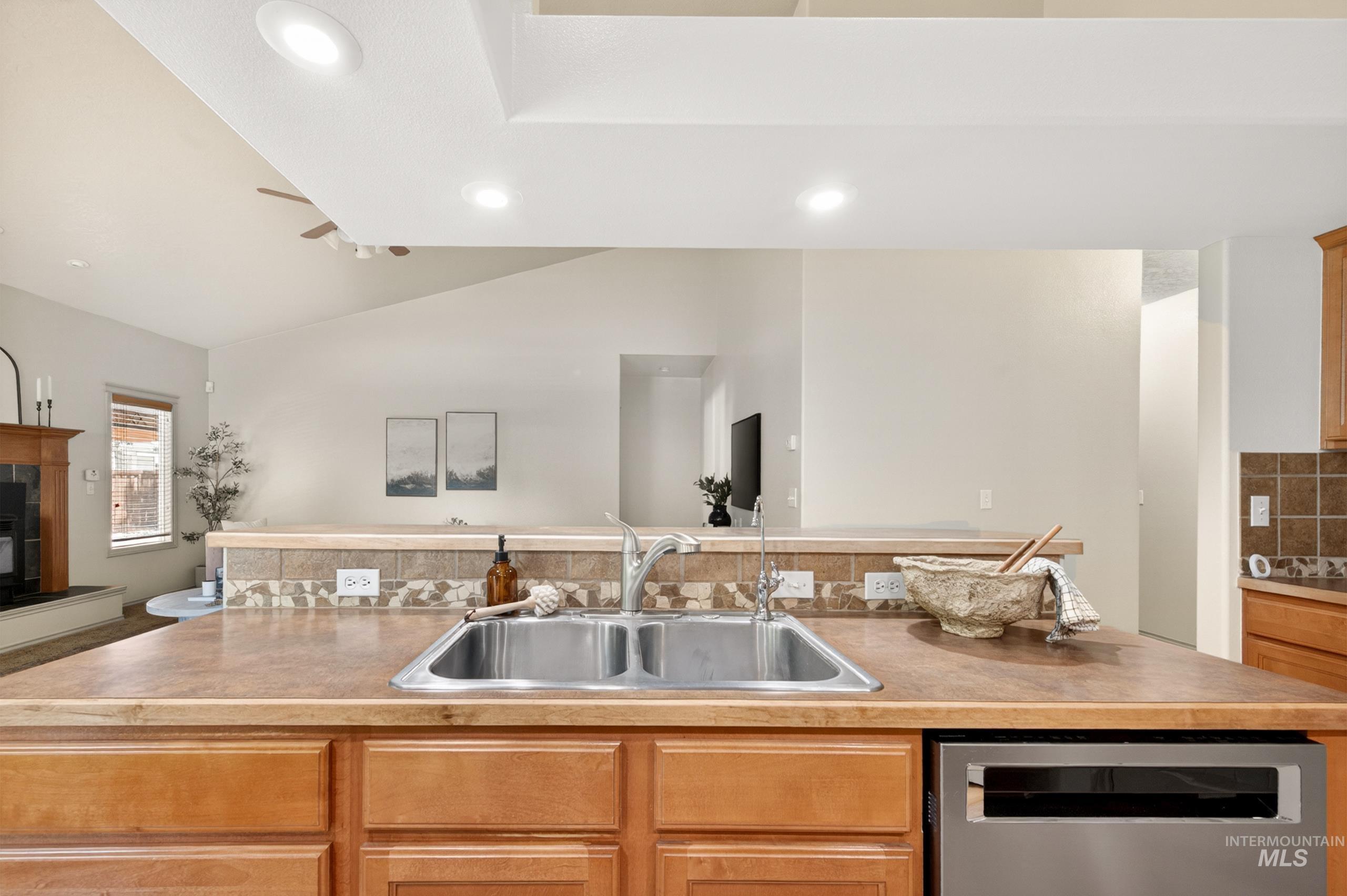 2326 W Grand Teton Dr, Meridian, Idaho 83642, 3 Bedrooms, 2.5 Bathrooms, Residential For Sale, Price $619,900,MLS 98989278