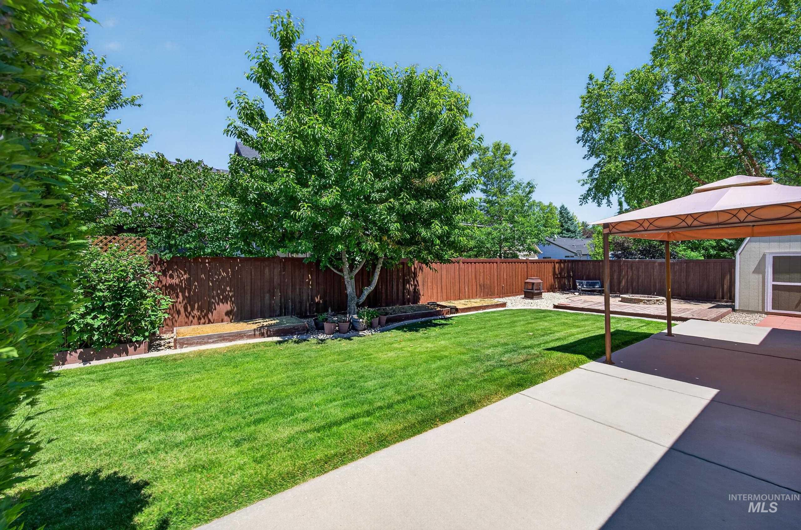 2326 W Grand Teton Dr, Meridian, Idaho 83642, 3 Bedrooms, 2.5 Bathrooms, Residential For Sale, Price $619,900,MLS 98989278