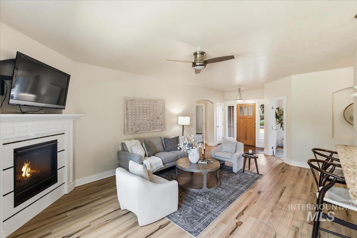 611 E Halpin Drive, Meridian, Idaho 83646, 3 Bedrooms, 2 Bathrooms, Residential For Sale, Price $525,000, 98989281