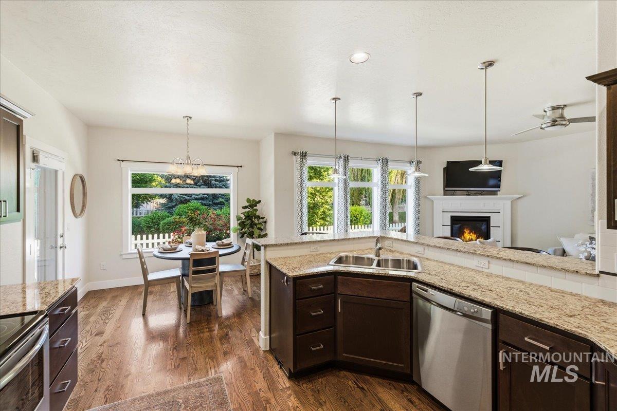 611 E Halpin Drive, Meridian, Idaho 83646, 3 Bedrooms, 2 Bathrooms, Residential For Sale, Price $525,000, 98989281