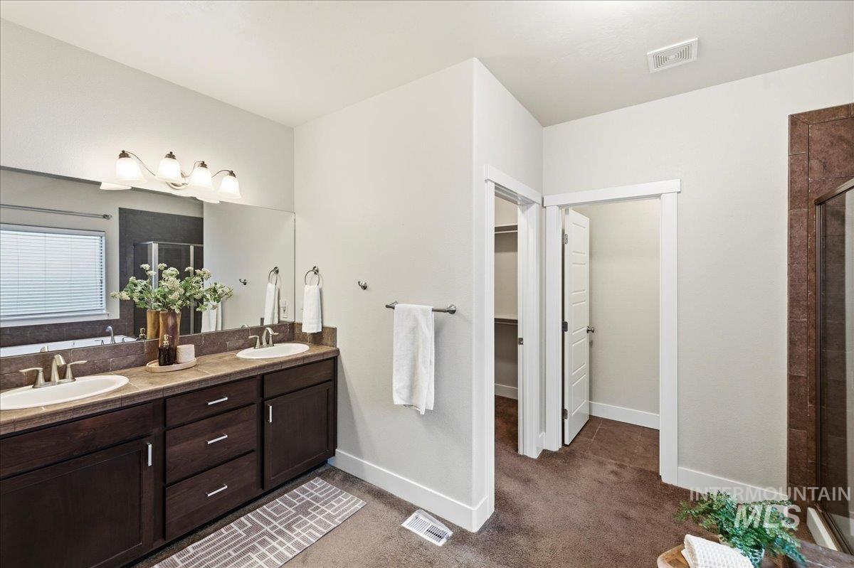 611 E Halpin Drive, Meridian, Idaho 83646, 3 Bedrooms, 2 Bathrooms, Residential For Sale, Price $525,000, 98989281