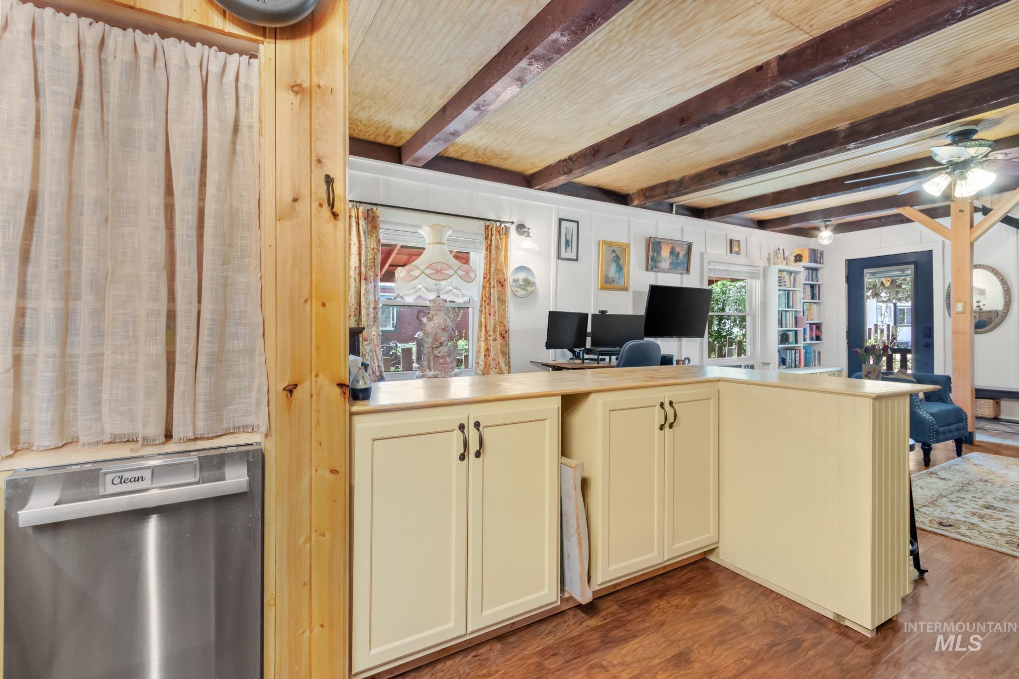 112 Cottonwood Rd, Idaho City, Idaho 83631, 3 Bedrooms, 2.5 Bathrooms, Residential For Sale, Price $349,999, 98989282