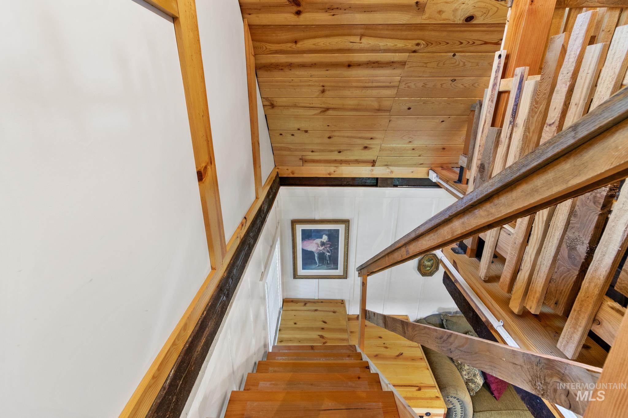 112 Cottonwood Rd, Idaho City, Idaho 83631, 3 Bedrooms, 2.5 Bathrooms, Residential For Sale, Price $349,999, 98989282