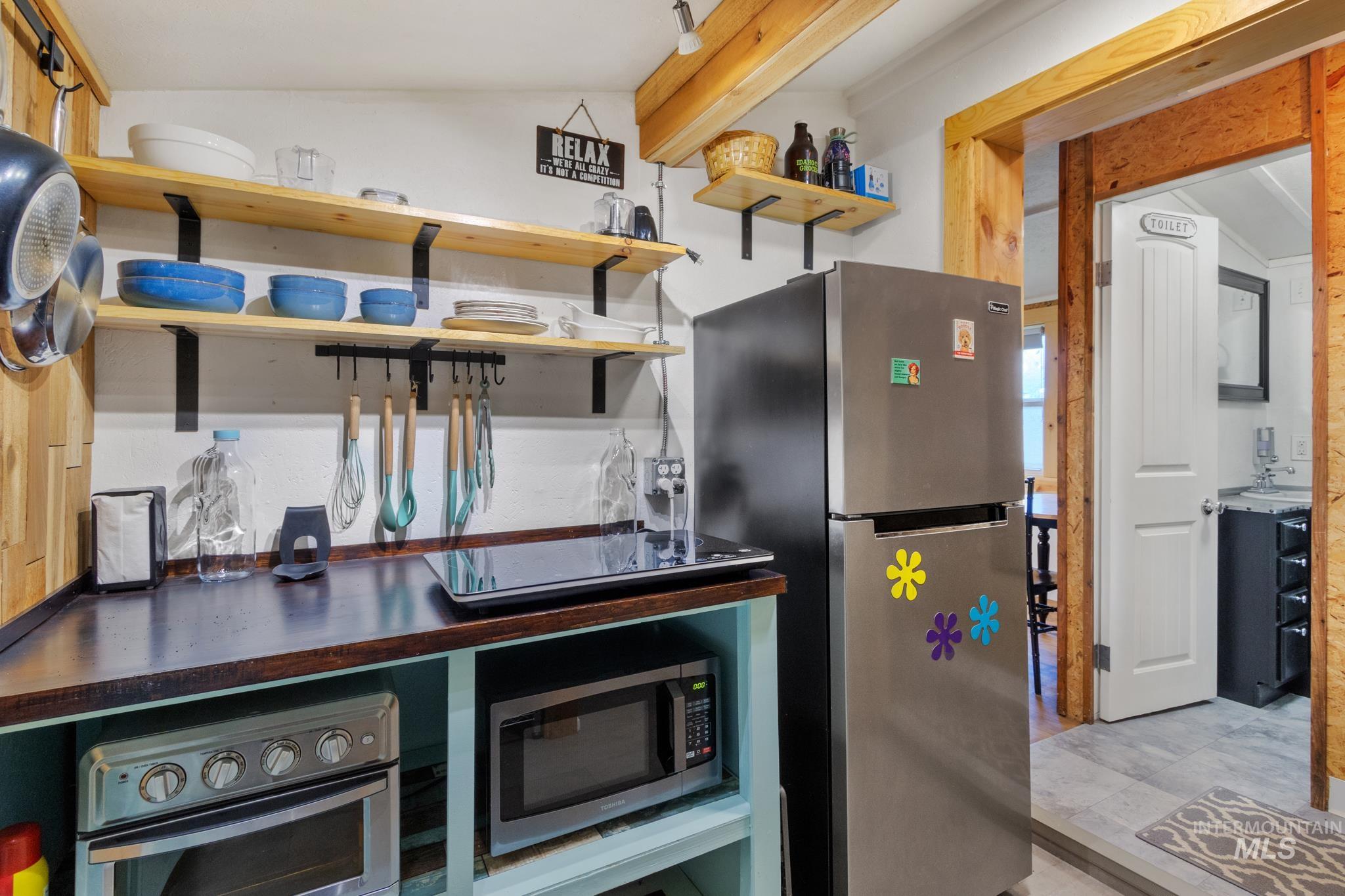 112 Cottonwood Rd, Idaho City, Idaho 83631, 3 Bedrooms, 2.5 Bathrooms, Residential For Sale, Price $349,999, 98989282