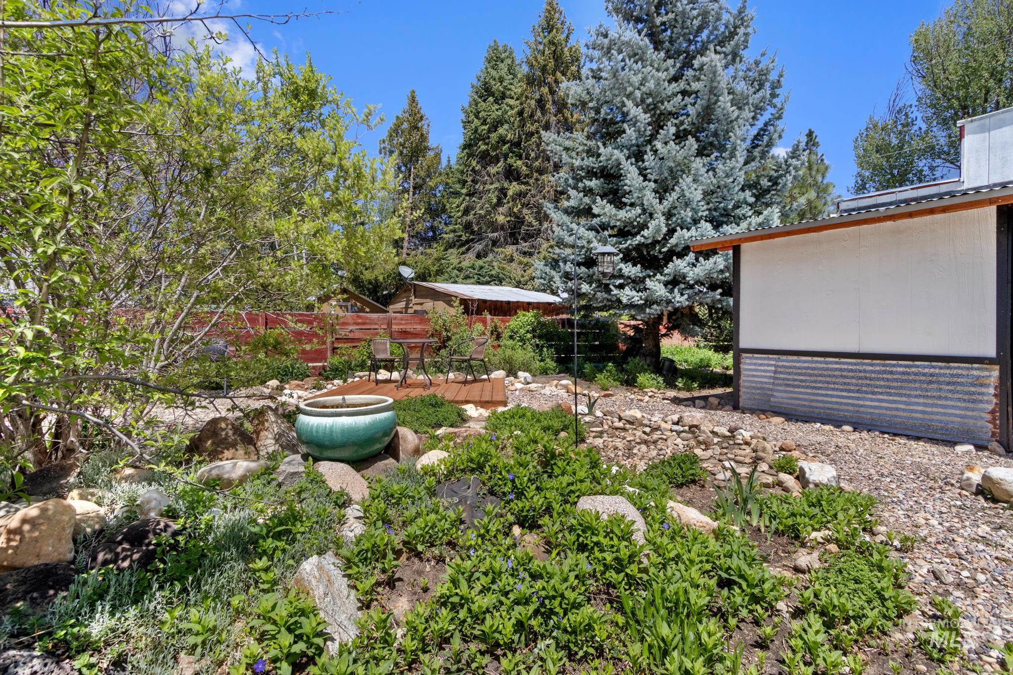 112 Cottonwood Rd, Idaho City, Idaho 83631, 3 Bedrooms, 2.5 Bathrooms, Residential For Sale, Price $349,999, 98989282