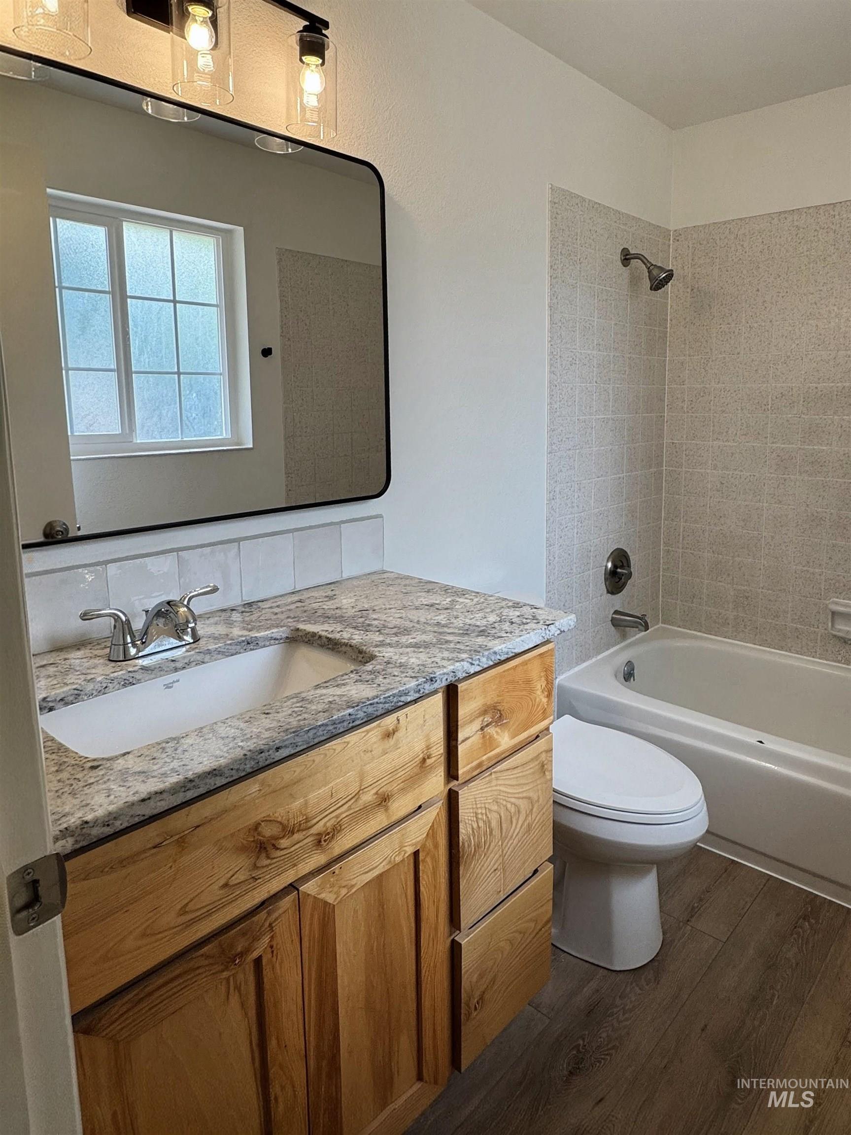 10423 W Barnsdale Dr, Boise, Idaho 83704, 6 Bedrooms, 3 Bathrooms, Residential For Sale, Price $599,900,MLS 98989283