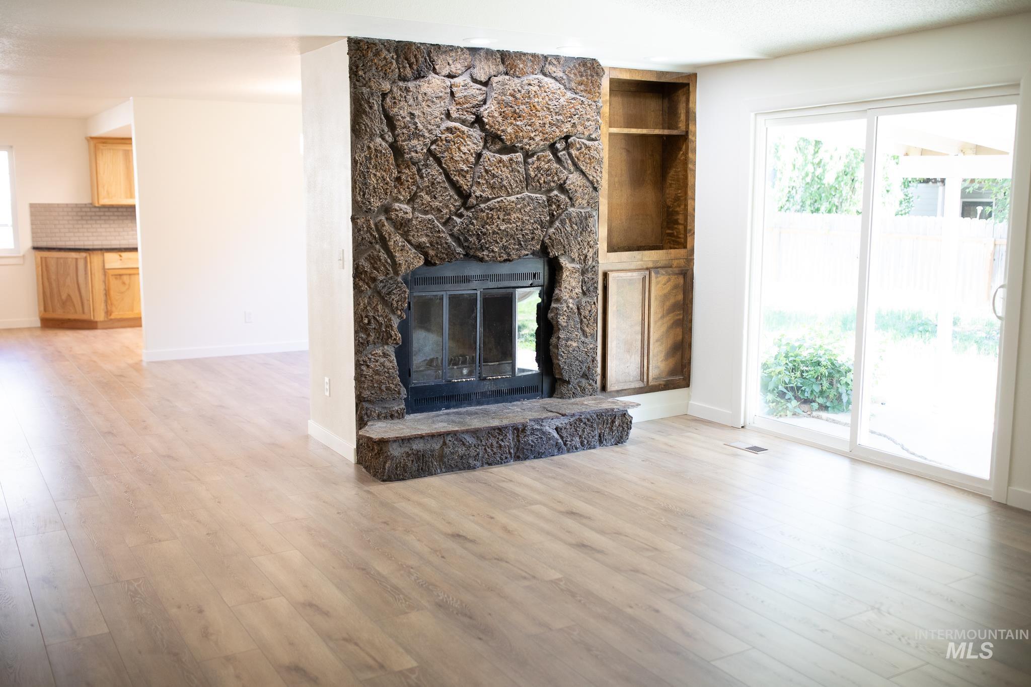 10423 W Barnsdale Dr, Boise, Idaho 83704, 6 Bedrooms, 3 Bathrooms, Residential For Sale, Price $619,900, 98989283
