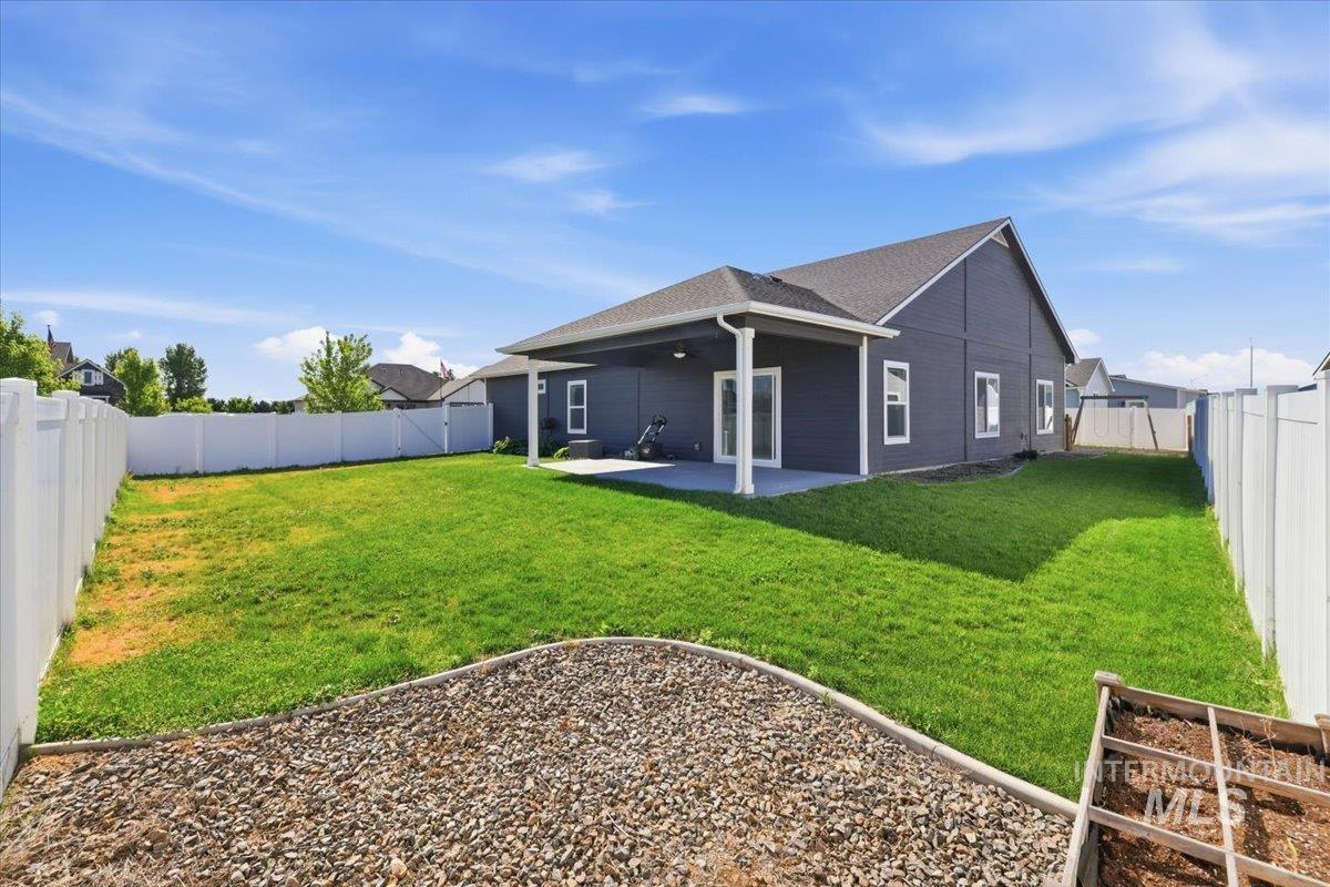3129 Sepulveda, Fruitland, Idaho 83619, 3 Bedrooms, 2 Bathrooms, Residential For Sale, Price $525,000, 98989284