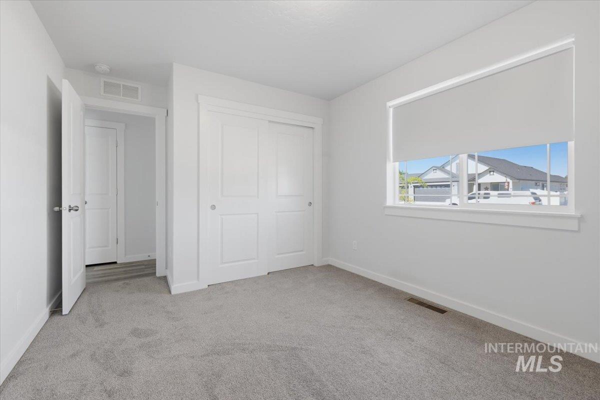 232 Stagecoach, Fruitland, Idaho 83619, 4 Bedrooms, 2 Bathrooms, Residential For Sale, Price $425,000,MLS 98989286
