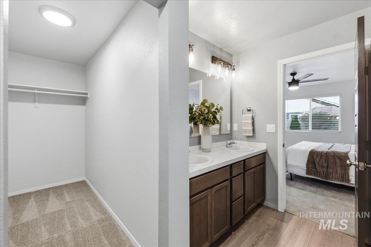 11865 W Box Canyon St., Star, Idaho 83669, 3 Bedrooms, 2 Bathrooms, Residential For Sale, Price $460,000, 98989288