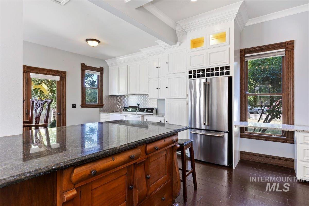 904 E Belmont St., Caldwell, Idaho 83605, 3 Bedrooms, 2.5 Bathrooms, Residential For Sale, Price $579,900, 98989289