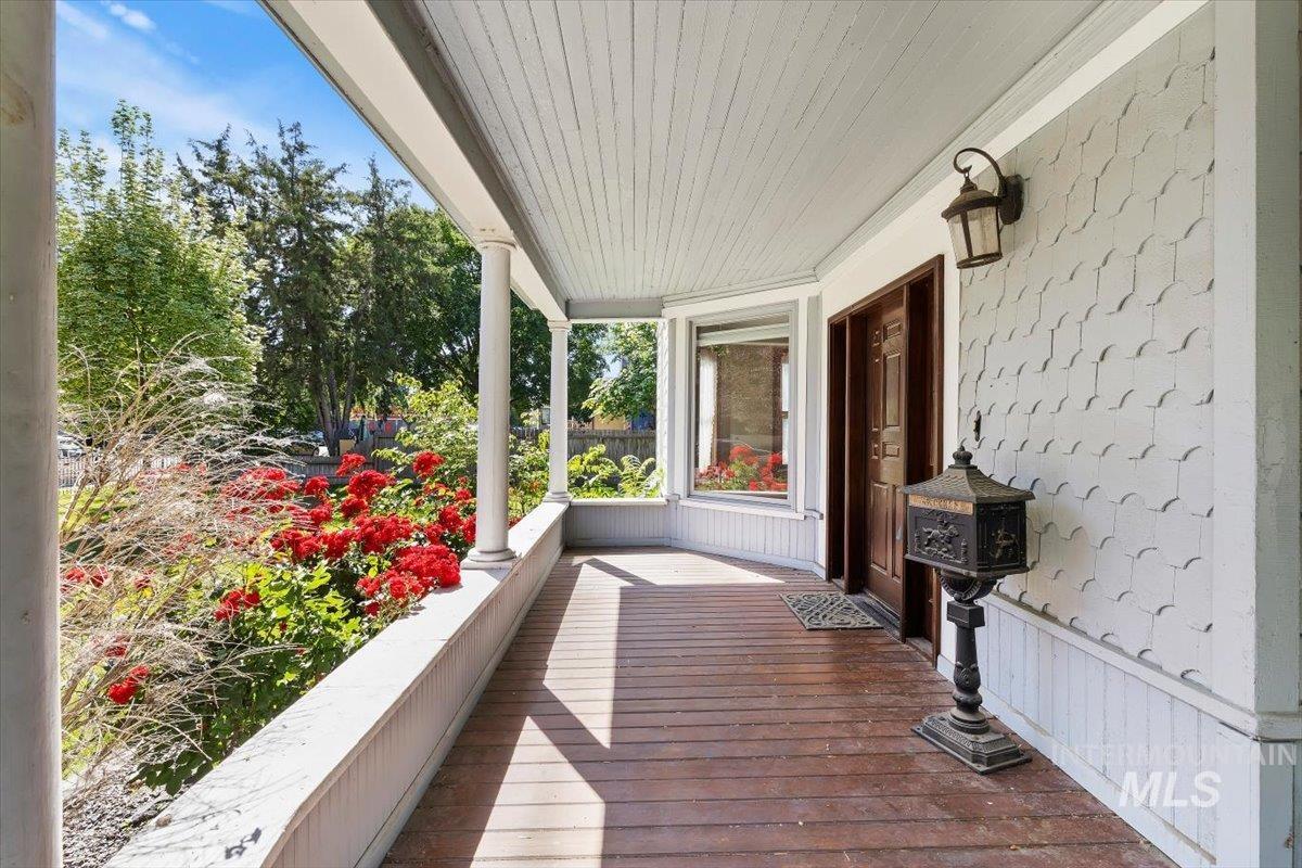 904 E Belmont St., Caldwell, Idaho 83605, 3 Bedrooms, 2.5 Bathrooms, Residential For Sale, Price $579,900, 98989289