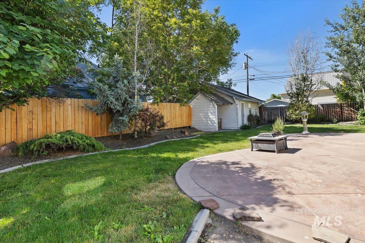 904 E Belmont St., Caldwell, Idaho 83605, 3 Bedrooms, 2.5 Bathrooms, Residential For Sale, Price $579,900, 98989289