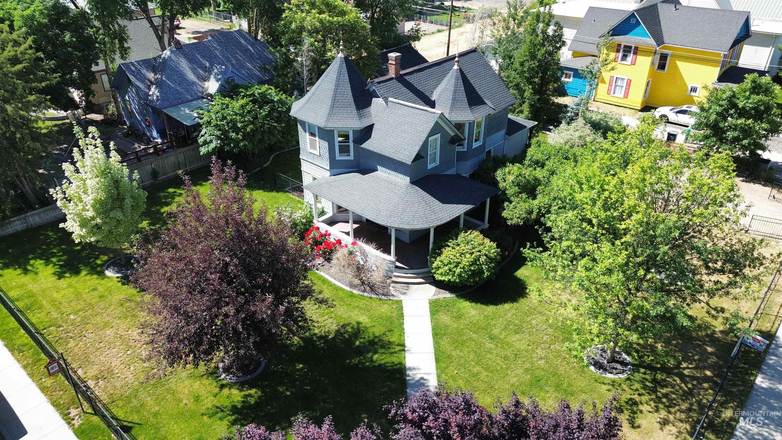 904 E Belmont St., Caldwell, Idaho 83605, 3 Bedrooms, 2.5 Bathrooms, Residential For Sale, Price $579,900, 98989289