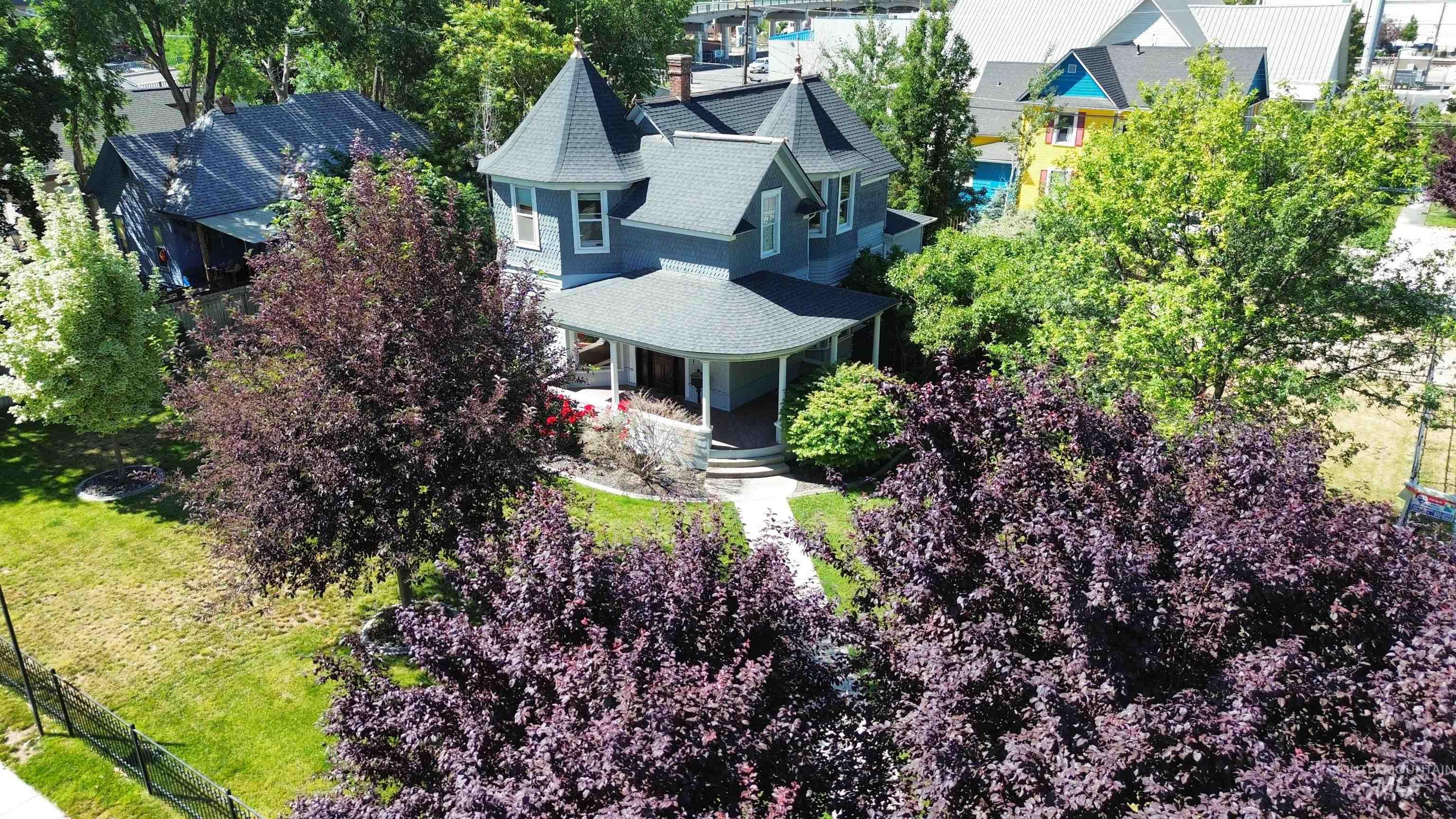 904 E Belmont St., Caldwell, Idaho 83605, 3 Bedrooms, 2.5 Bathrooms, Residential For Sale, Price $594,900,MLS 98989289