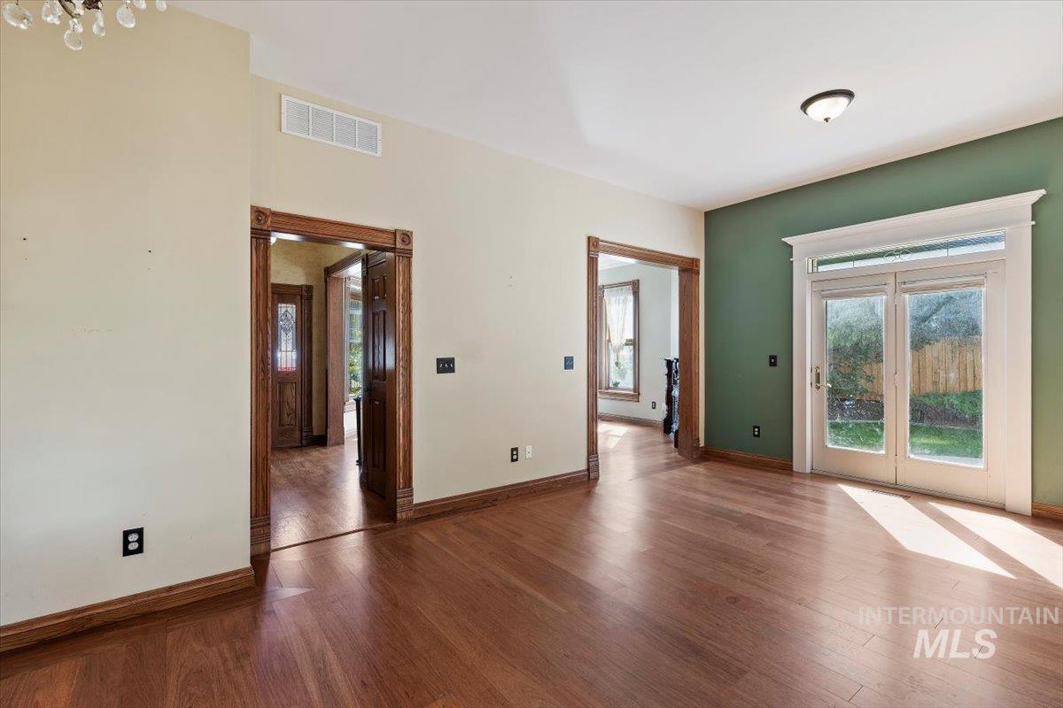 904 E Belmont St., Caldwell, Idaho 83605, 3 Bedrooms, 2.5 Bathrooms, Residential For Sale, Price $579,900, 98989289