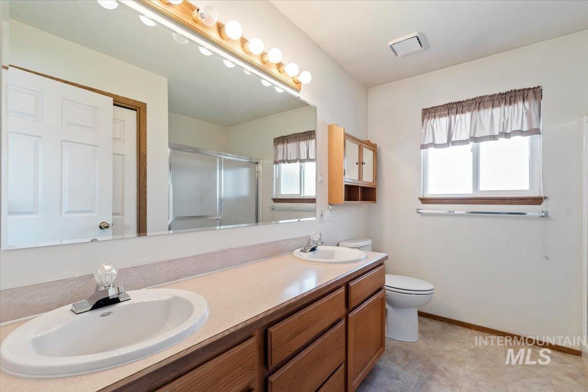 1100 Burnett Street, Nampa, Idaho 83651, 3 Bedrooms, 2 Bathrooms, Residential For Sale, Price $329,000, 98989295
