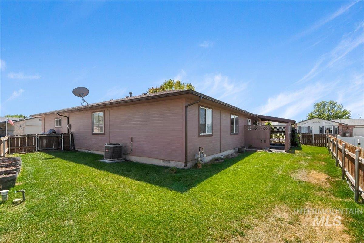 1100 Burnett Street, Nampa, Idaho 83651, 3 Bedrooms, 2 Bathrooms, Residential For Sale, Price $329,000, 98989295