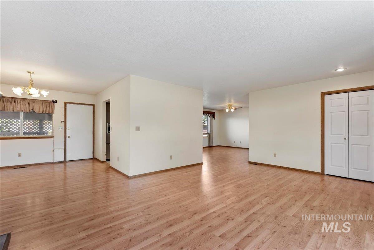 1100 Burnett Street, Nampa, Idaho 83651, 3 Bedrooms, 2 Bathrooms, Residential For Sale, Price $329,000, 98989295