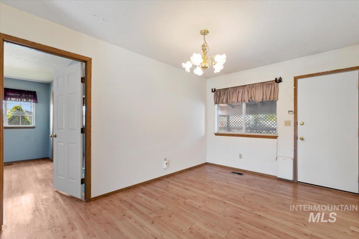 1100 Burnett Street, Nampa, Idaho 83651, 3 Bedrooms, 2 Bathrooms, Residential For Sale, Price $329,000, 98989295