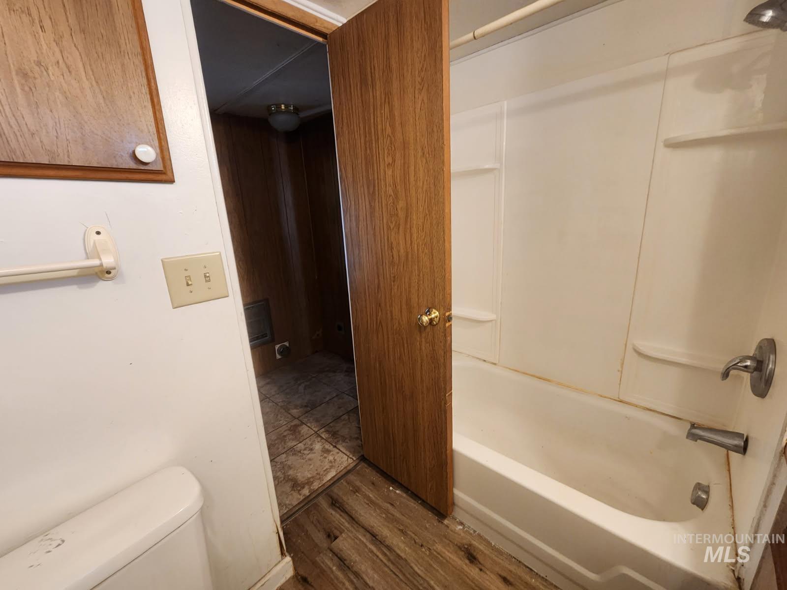 257 D Street, Vale, Oregon 97918, 2 Bedrooms, 1 Bathroom, Residential Income For Sale, Price $160,000, 98989298