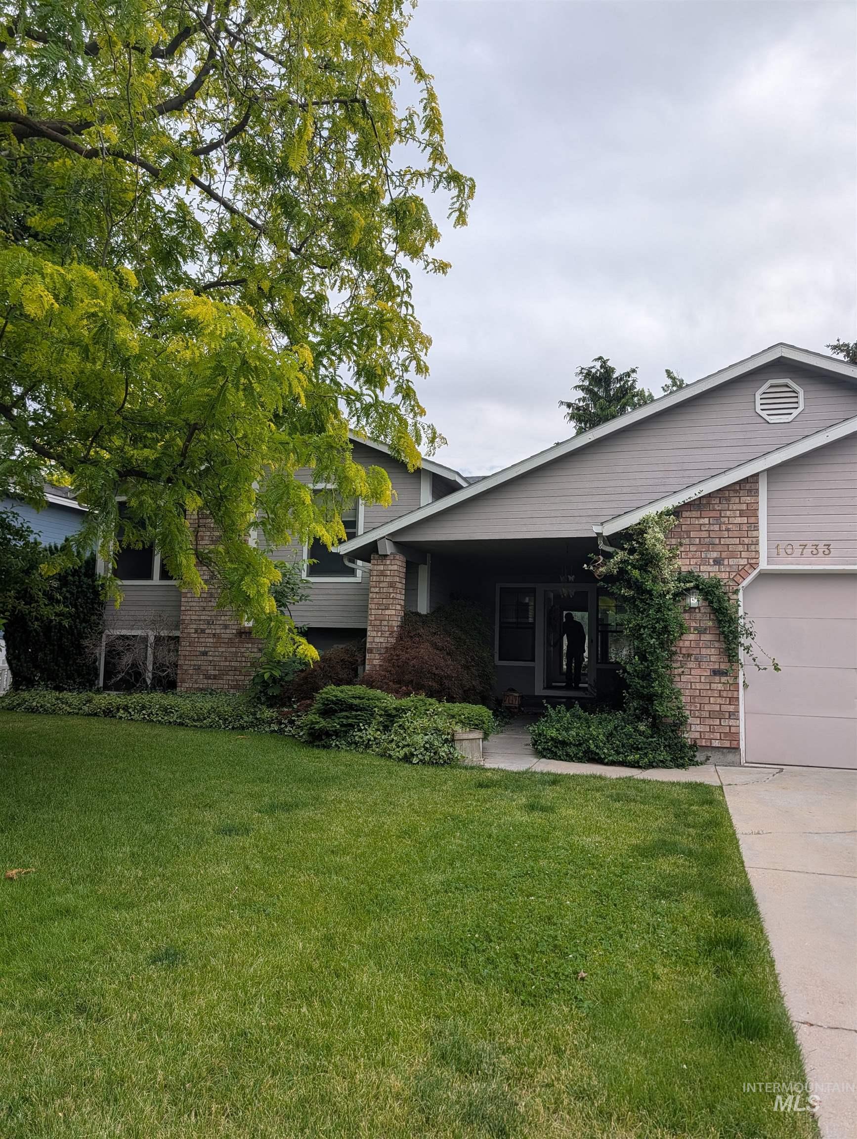 10733 Treeline Ct, Boise, Idaho 83713, 4 Bedrooms, 3 Bathrooms, Residential For Sale, Price $465,000, 98989300