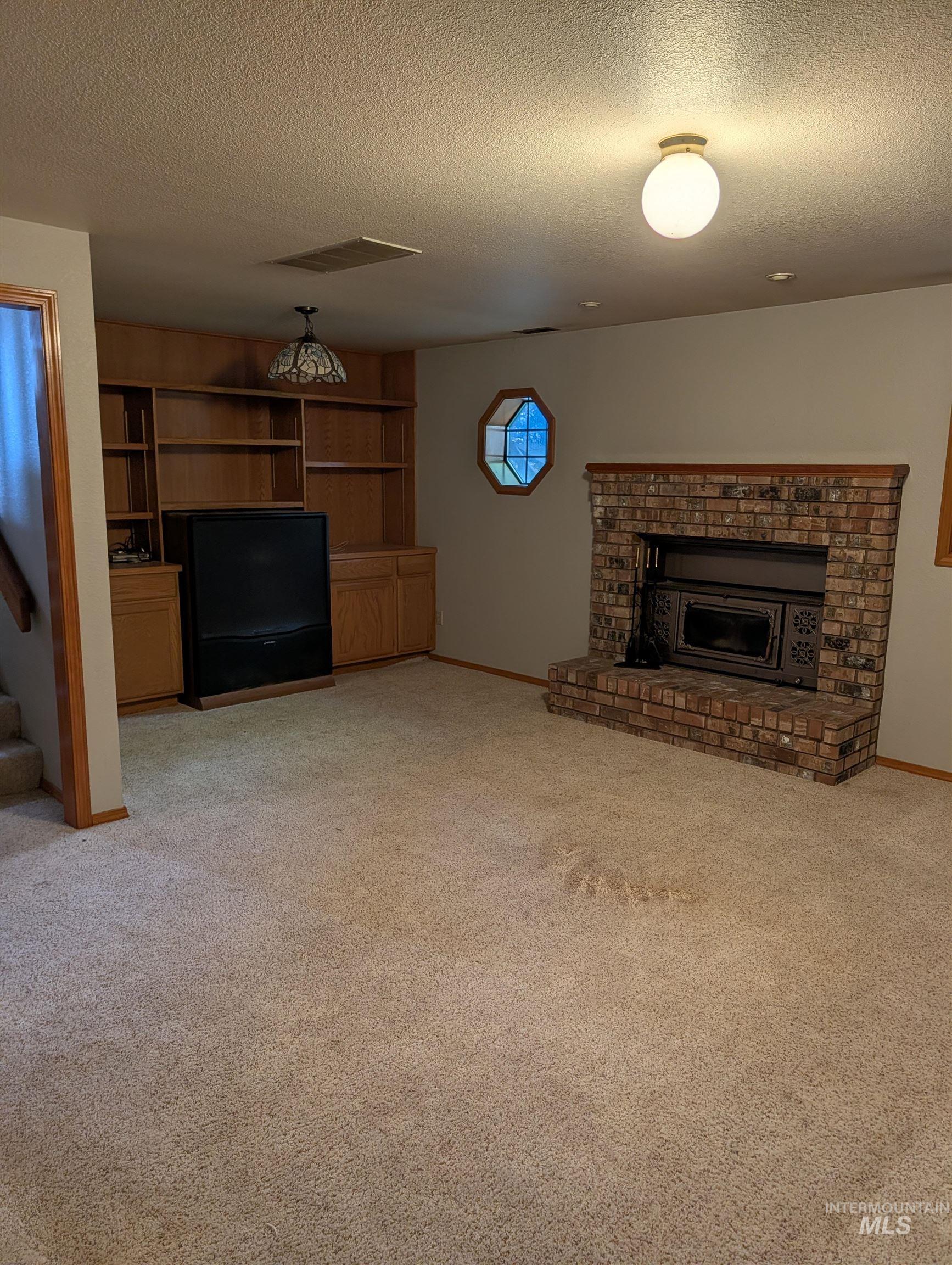 10733 Treeline Ct, Boise, Idaho 83713, 4 Bedrooms, 3 Bathrooms, Residential For Sale, Price $465,000, 98989300