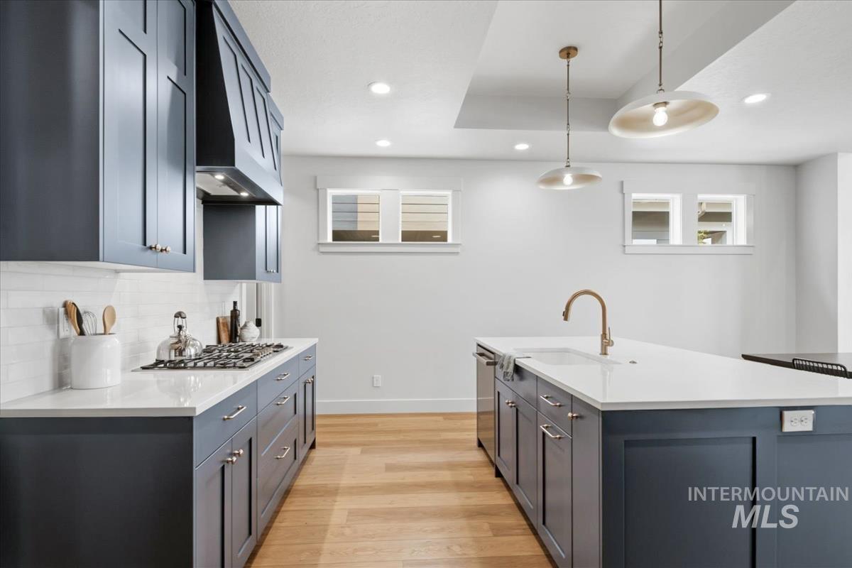 1027 E Escalation St, Meridian, Idaho 83642, 3 Bedrooms, 2.5 Bathrooms, Residential For Sale, Price $594,900,MLS 98989306