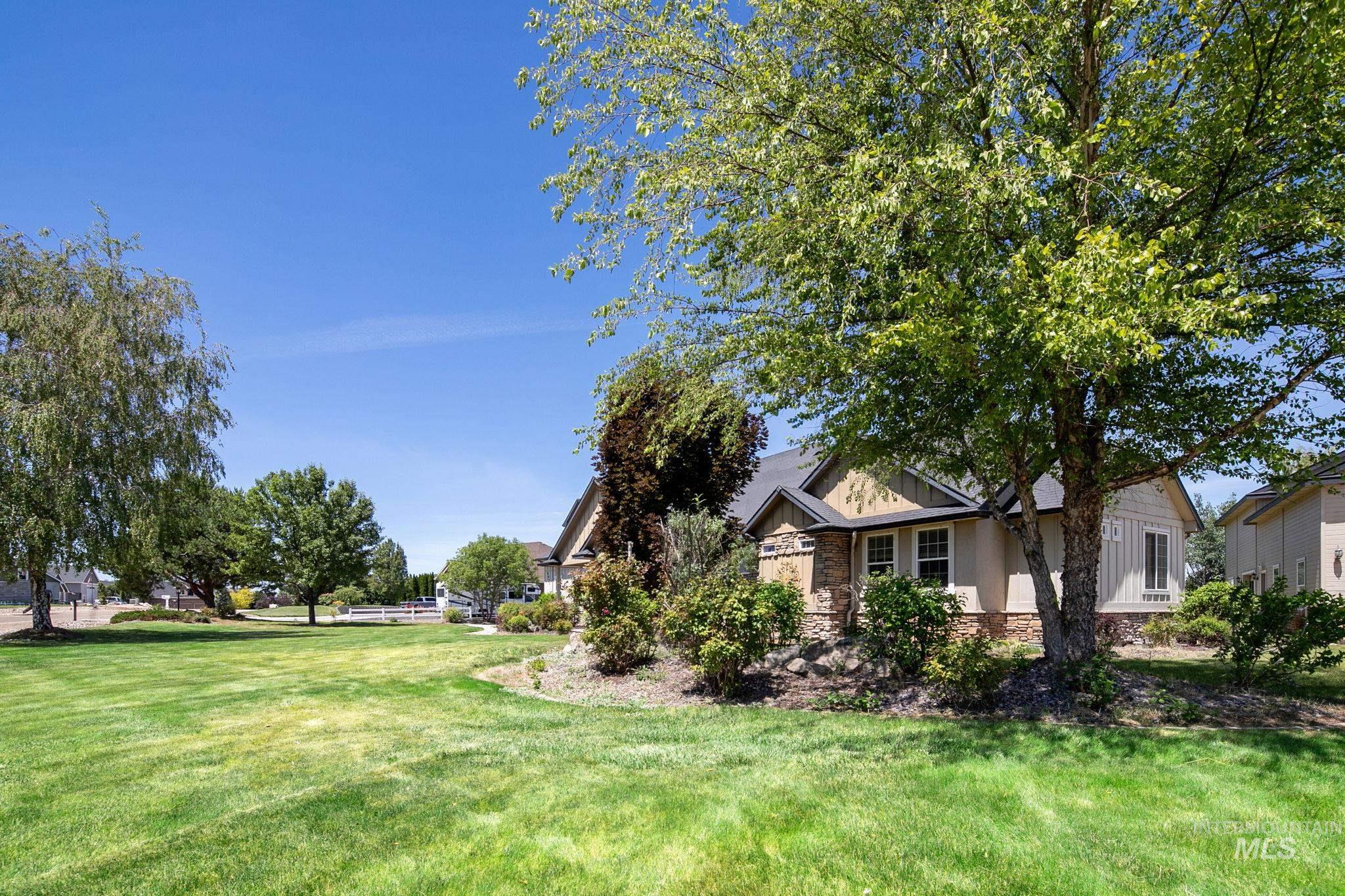 6850 Purple Sage, Star, Idaho 83669, 4 Bedrooms, 2.5 Bathrooms, Residential For Sale, Price $999,000,MLS 98989315