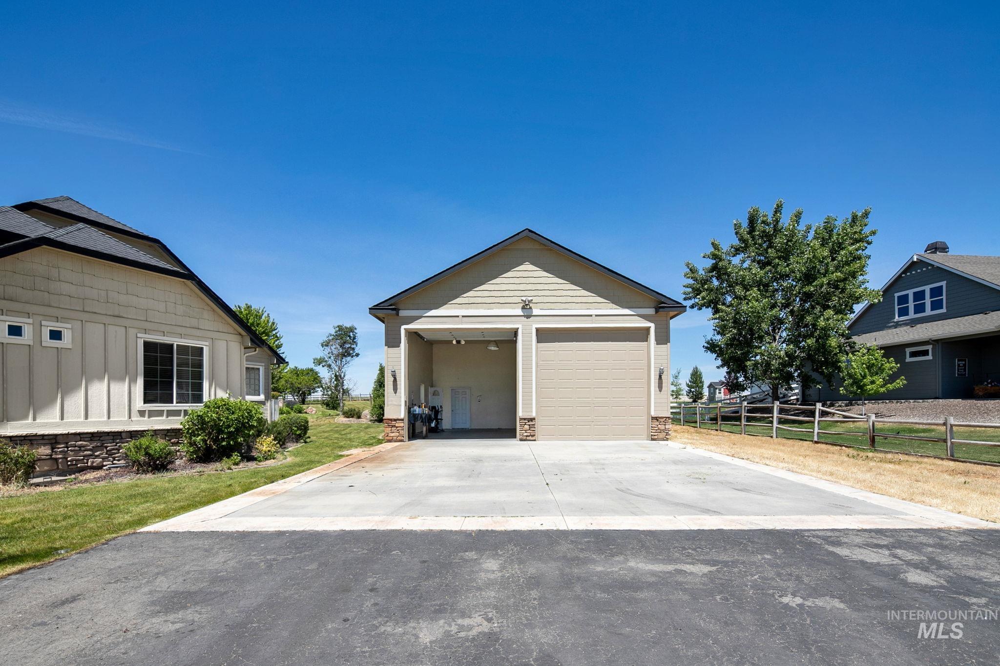 6850 Purple Sage, Star, Idaho 83669, 4 Bedrooms, 2.5 Bathrooms, Residential For Sale, Price $999,000,MLS 98989315