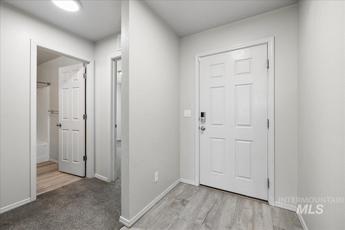 11201 Bidwell, Caldwell, Idaho 83605-8186, 3 Bedrooms, 2 Bathrooms, Residential For Sale, Price $395,000,MLS 98989322